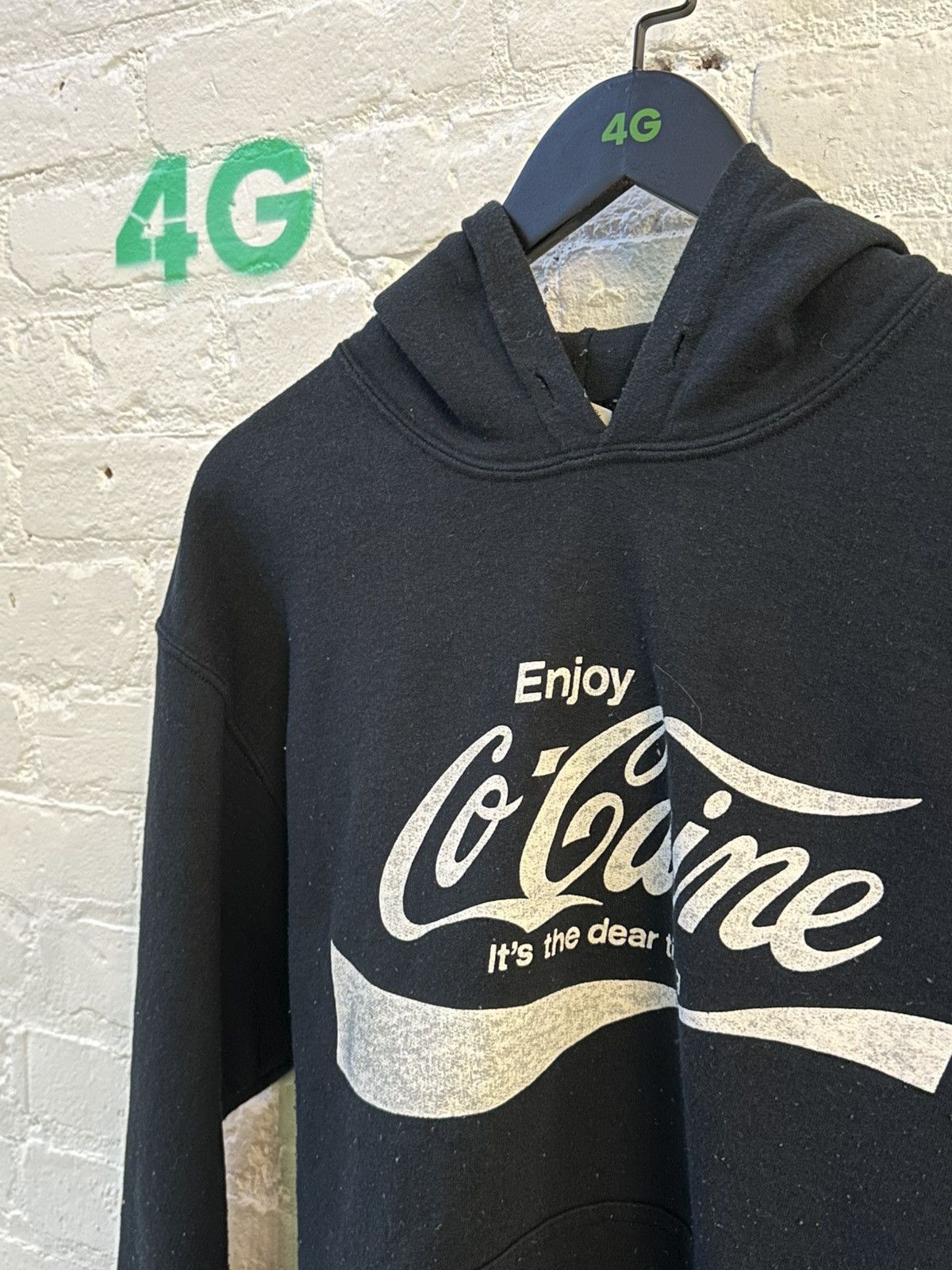 Vintage Enjoy Cocaine Its The Dear Thing Vintage Hoodie Sz M Size US M / EU 48-50 / 2 - 2 Thumbnail
