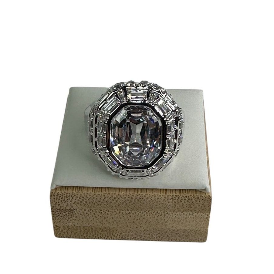Swarovski Swarovski Mesmera cocktail ring Octagon cut 58 / 8 Size ONE SIZE - 10 Thumbnail