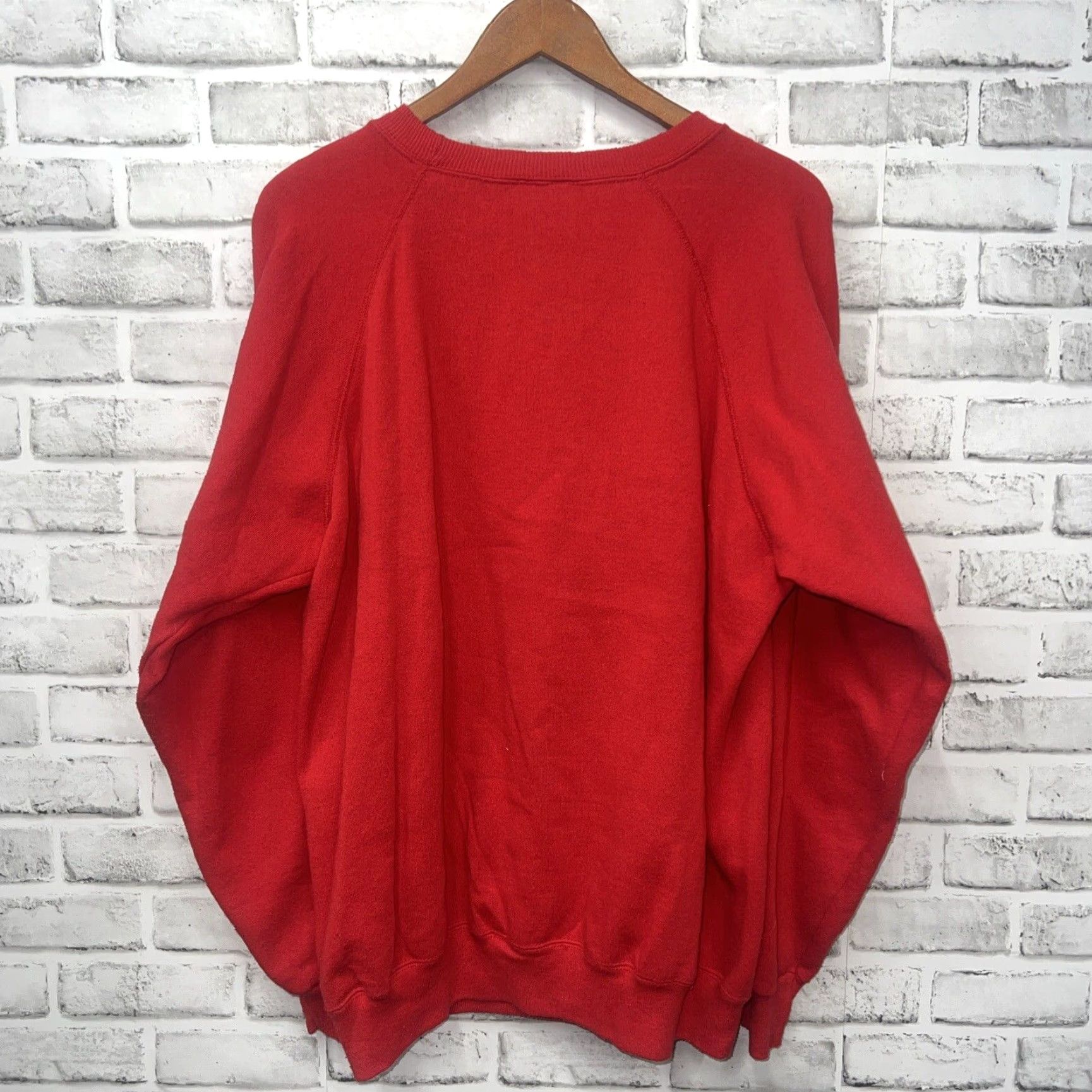 Hanes VINTAGE 1993 HANES Christmas Sweatshirt Pullover Mens XL Red Made in USA Size US XL / EU 56 / 4 - 5 Thumbnail