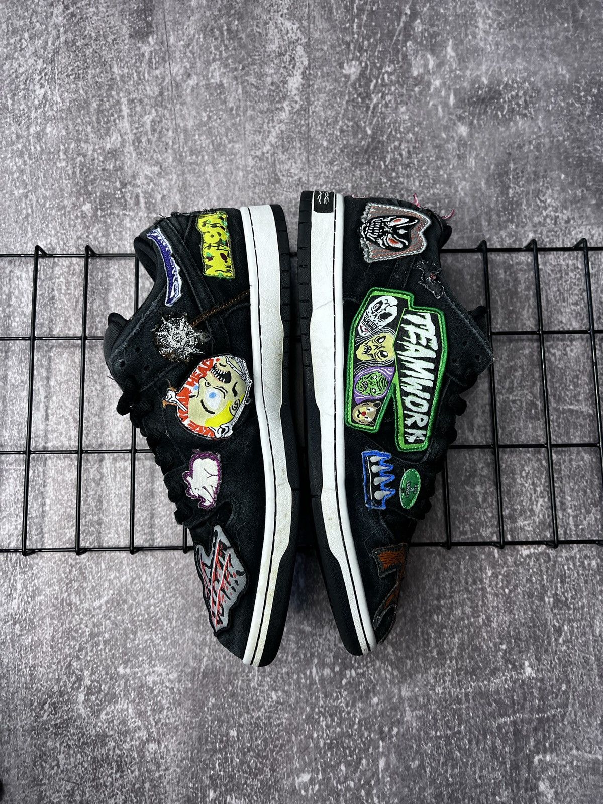 Nike Nike SB Dunk Low Pro QS Neckface Size US 12 / EU 45 - 4 Thumbnail
