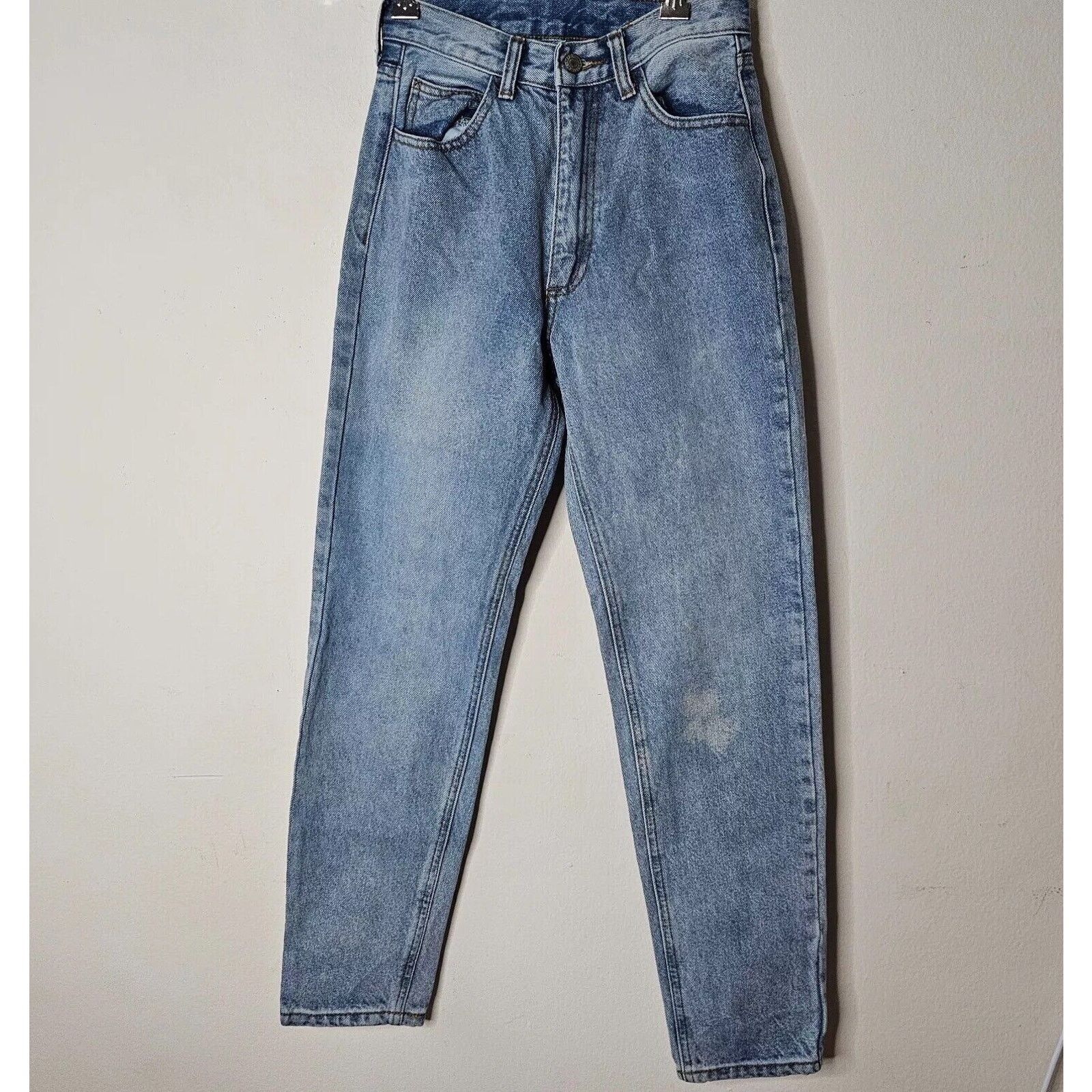 Brandy Melville Brandy Melville Light Wash Slightly Distressed Mom Jeans S Size 24" / US 00 / IT 34 - 1 Thumbnail