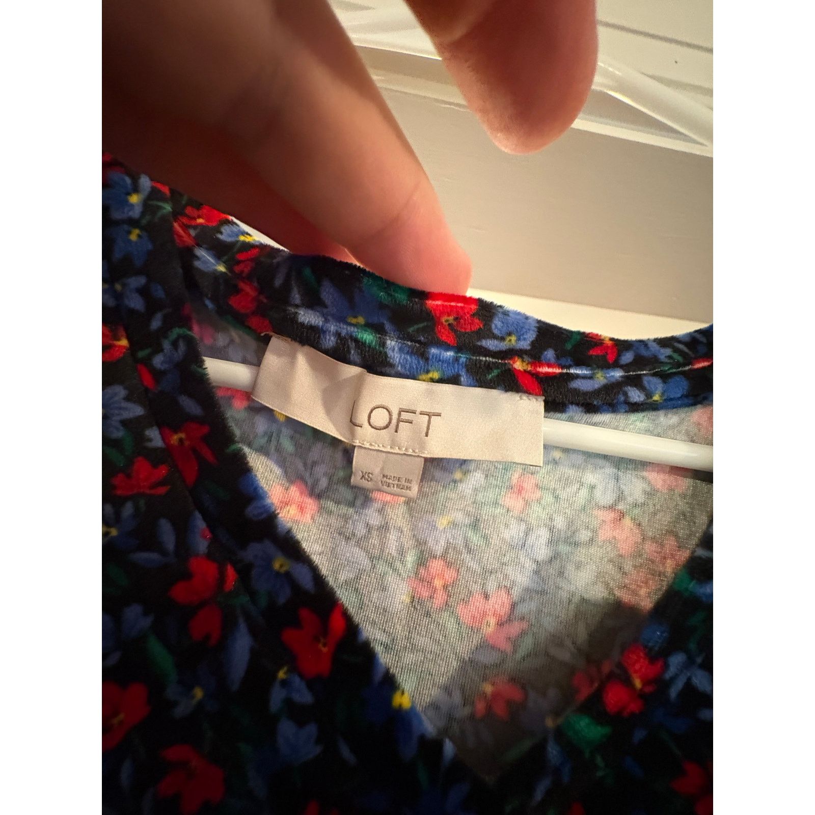 Loft LOFT Floral Short Sleeve Blouse Women’s XS Navy Red Blue Size XS / US 0-2 / IT 36-38 - 3 Thumbnail