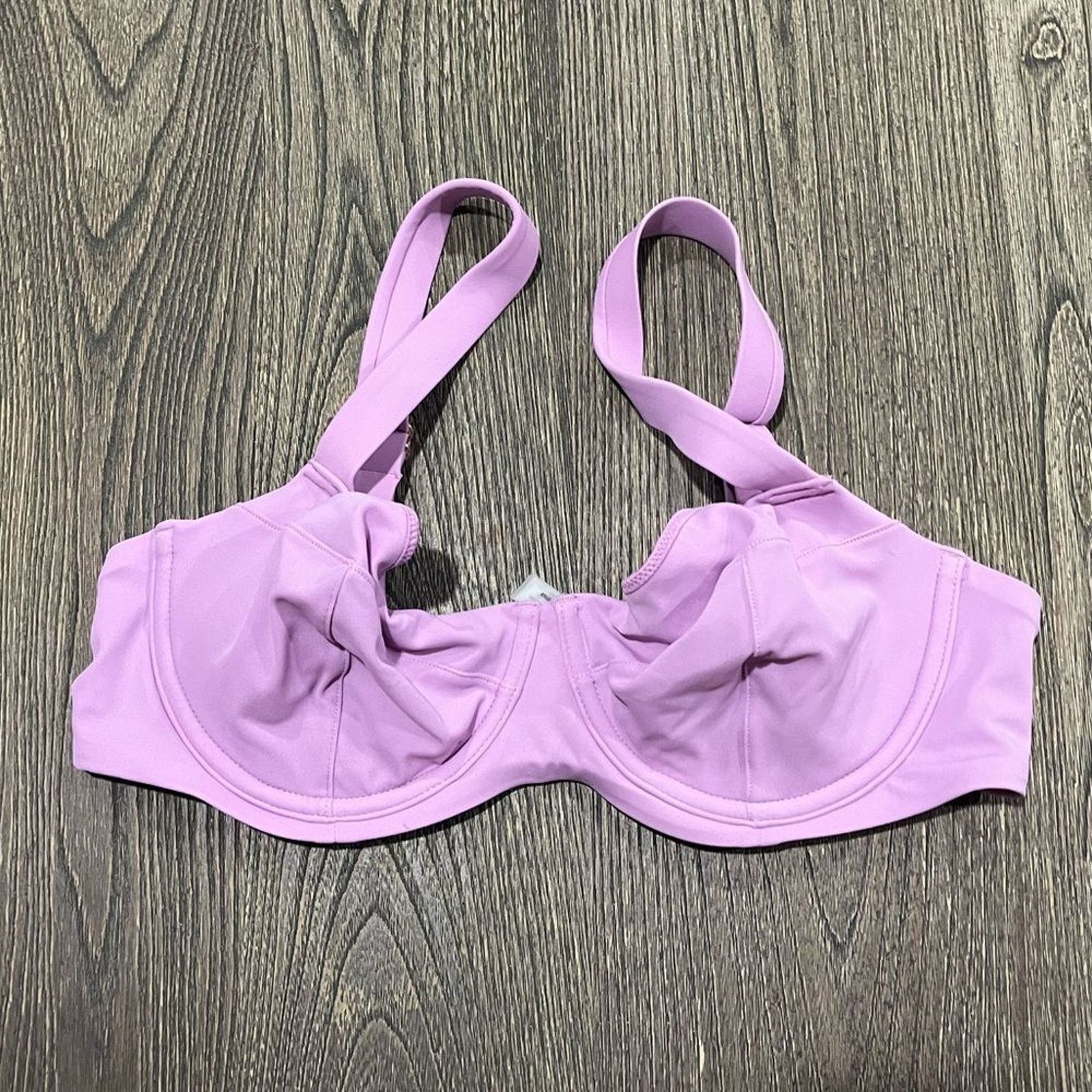 Victoria's Secret NWOT Victoria’s Secret Swim Bikini Bra Underwire Size 36C Size ONE SIZE - 1 Thumbnail