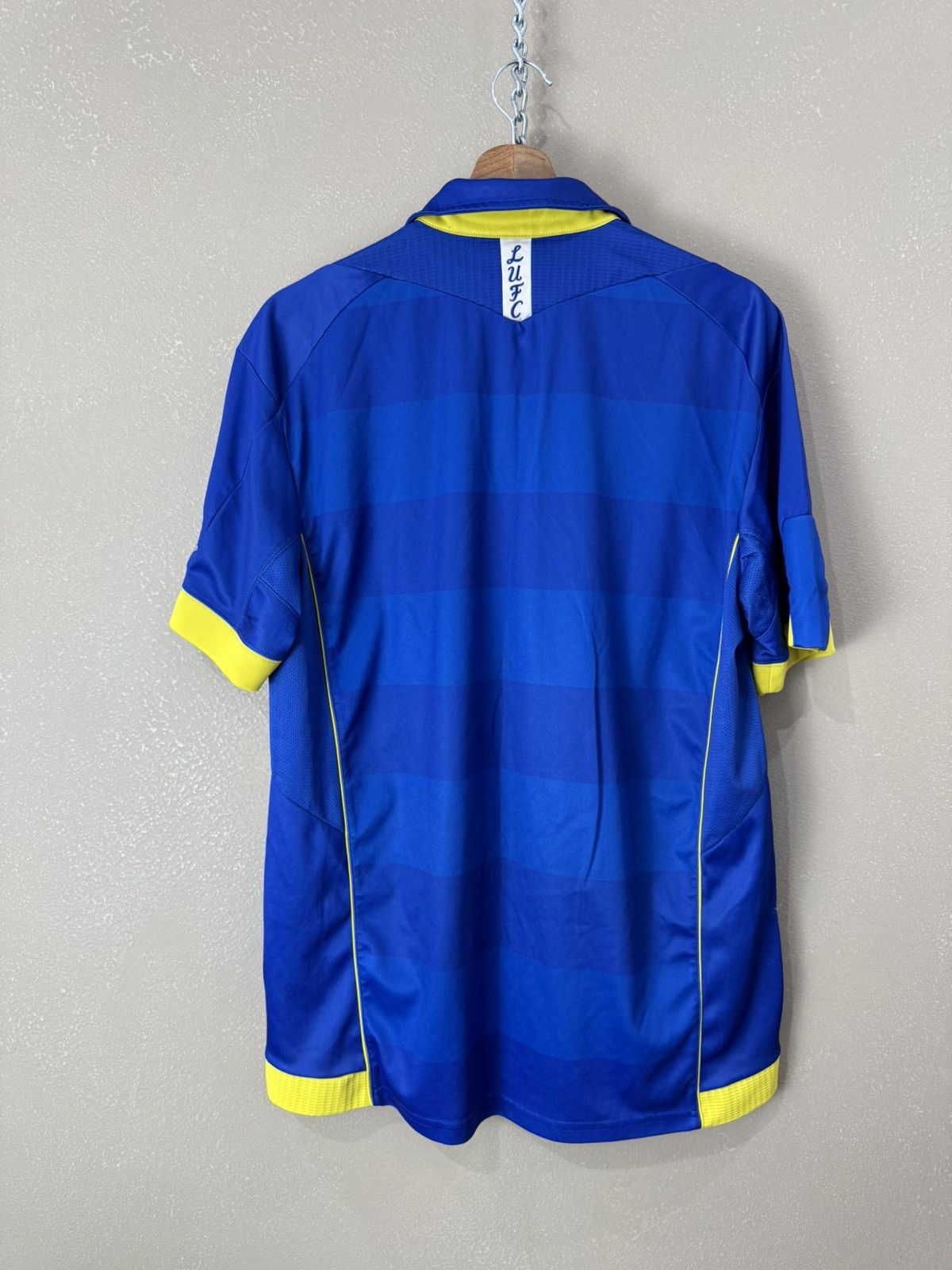 Macron Macron Leeds United FC Soccer Jersey Football Polo Size US L / EU 52-54 / 3 - 2 Thumbnail