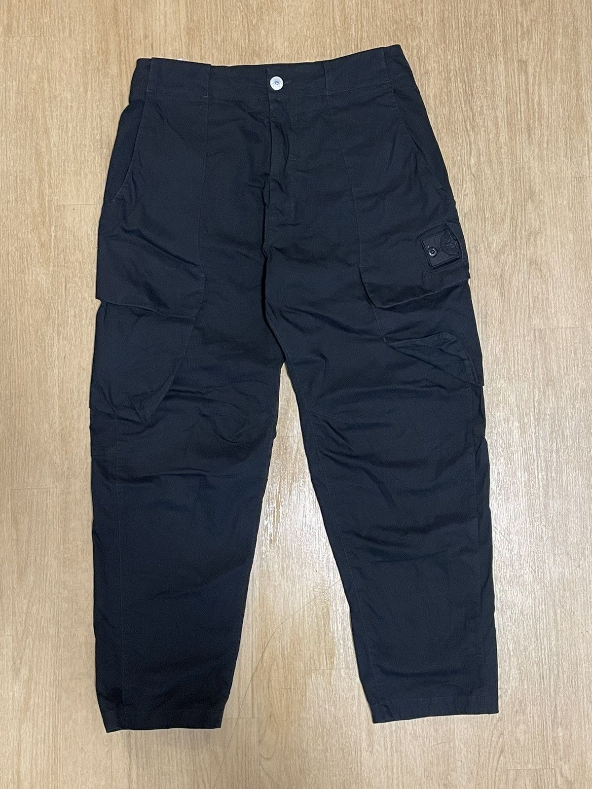 image of Stone Island Shadow Project Co Ny Ripstop-Tc Garment Dyed Cargo Pant in Black, Men's (Size 34)