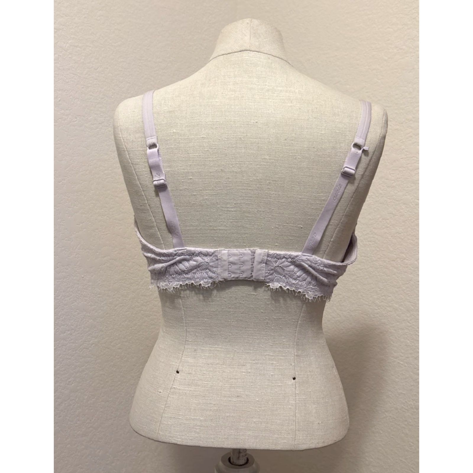 Vintage Aerie Wireless Bra 34DDD Lace Purple Back Closure Adjustable Plunge Girls Womens Mens Size ONE SIZE - 3 Thumbnail