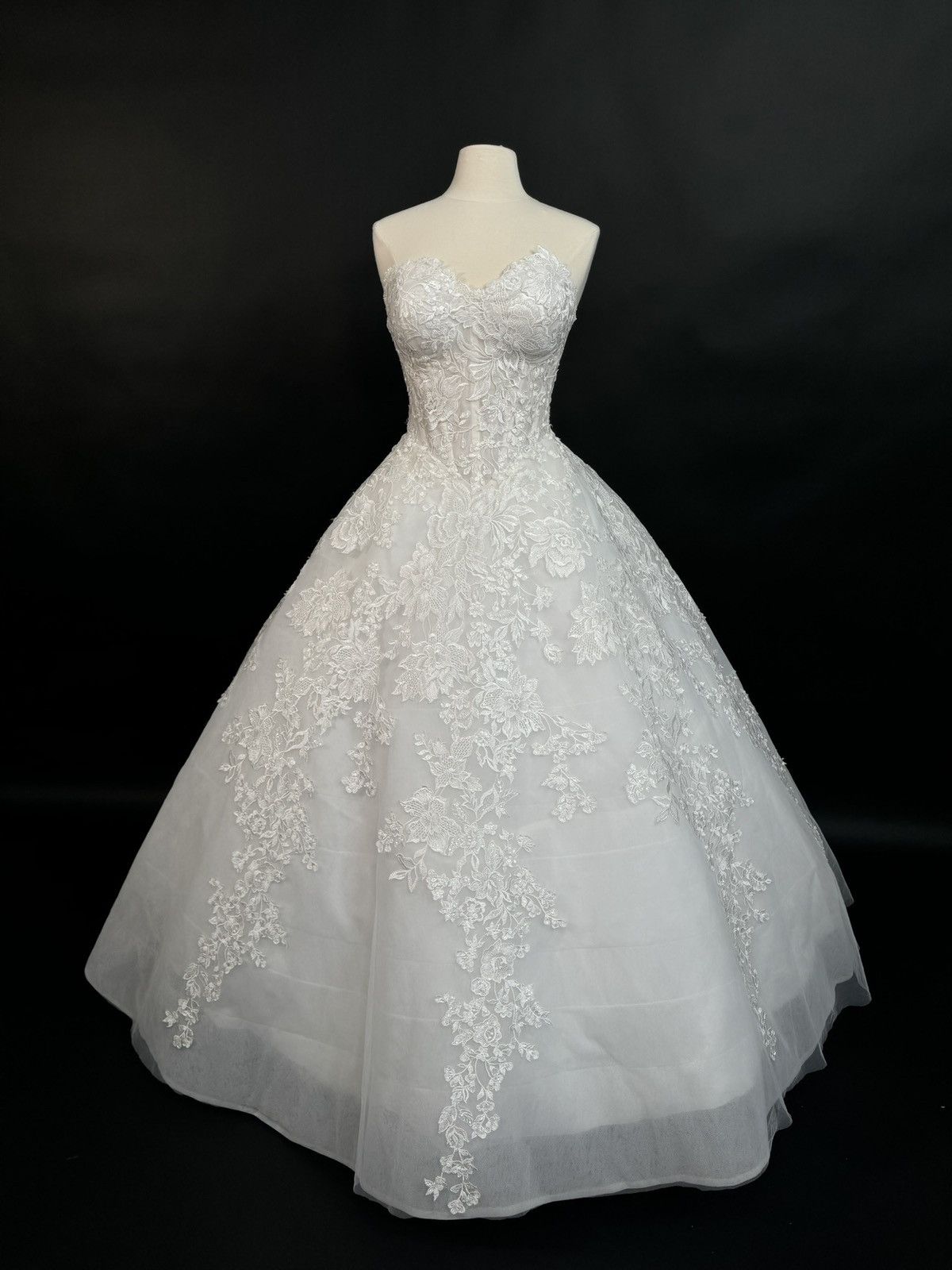 Other US 14-16 Embroidery appliqués Lace Anna Augusta Bridal Dress Size XXL / US 16-18 / IT 52-54 - 2 Thumbnail