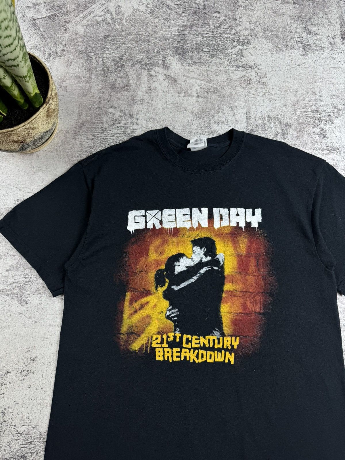Band Tees Green Day 2009 Men’s Metal Rock Tour Rap Faded Merch Devil Band T Shirt Jersey Size US M / EU 48-50 / 2 - 6 Thumbnail