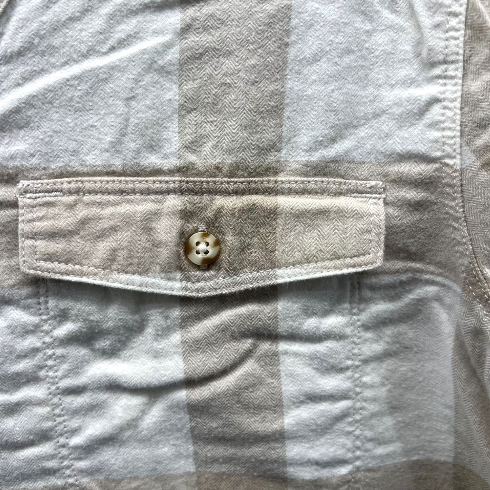 Mountain Hardwear VINTAGE Mountain Hardwear Shirt Womens Medium Beige White Button Down Check Outdoors Size M / US 6-8 / IT 42-44 - 7 Thumbnail