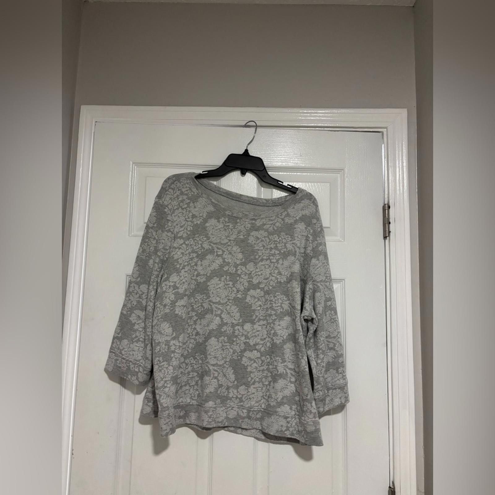 Other Gray Floral Women's sweater Size XL / US 12-14 / IT 48-50 - 1 Preview
