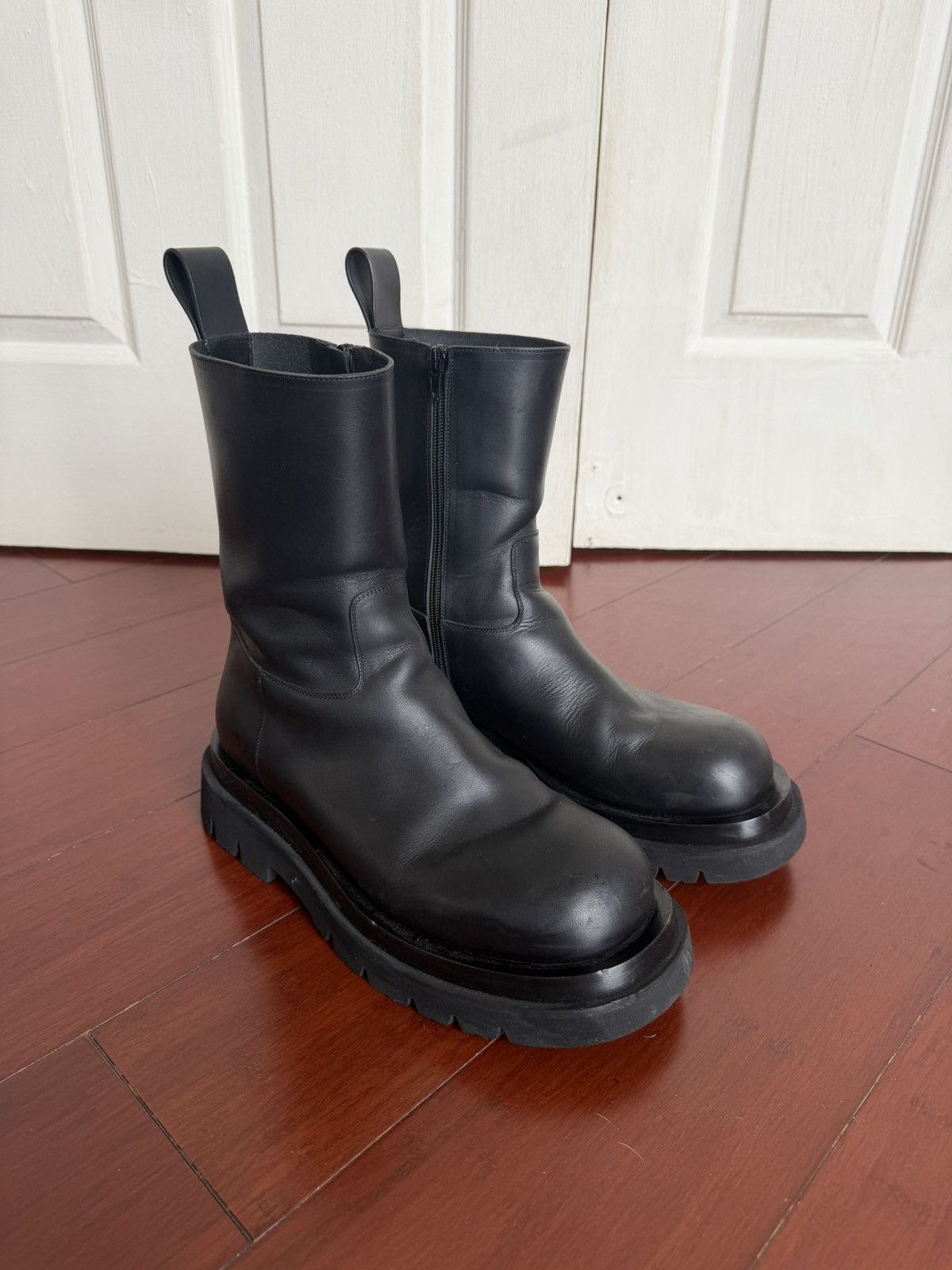 Bottega Veneta Leather Lug Zip Boots