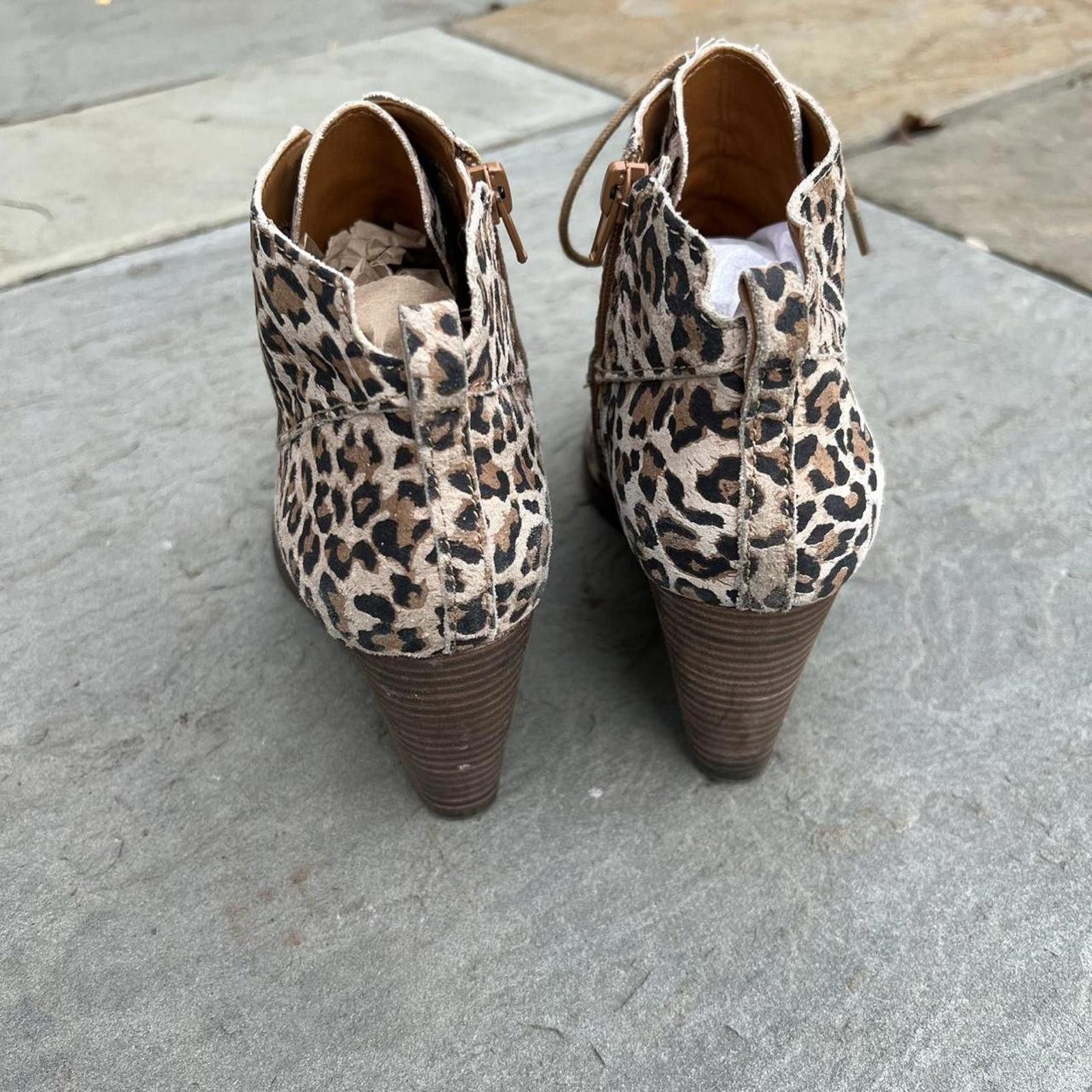 Lucky Brand Leopard Lace Up Wedge Heel Ankle Boots Size US 8 / IT 38 - 6 Thumbnail