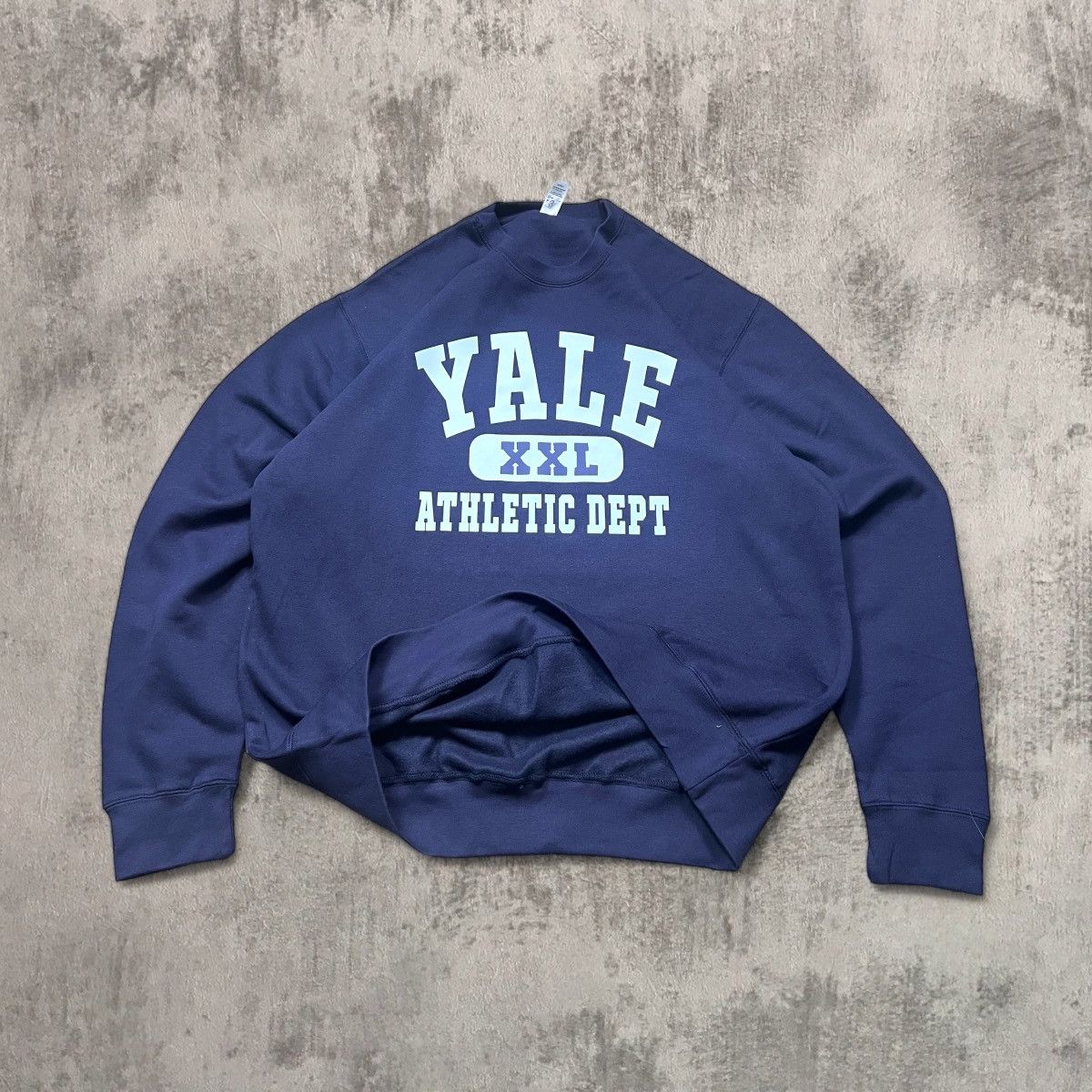Vintage Vtg 90s Yale University Athletic Dept crewneck sweatshirt Size US XL / EU 56 / 4 - 4 Thumbnail
