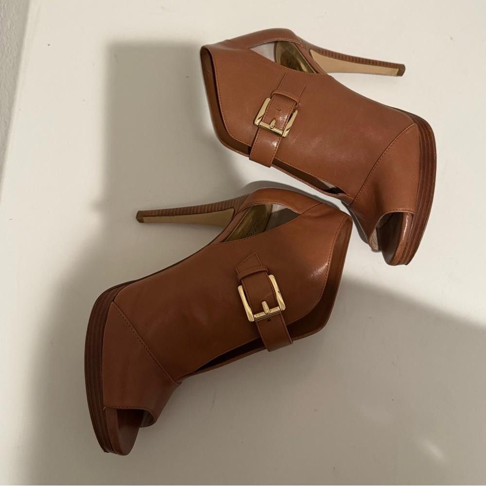 Michael Kors MICHAEL Michael Kors Isabella Tan Leather Peep Toe Booties 8 Size US 8 / IT 38 - 6 Thumbnail