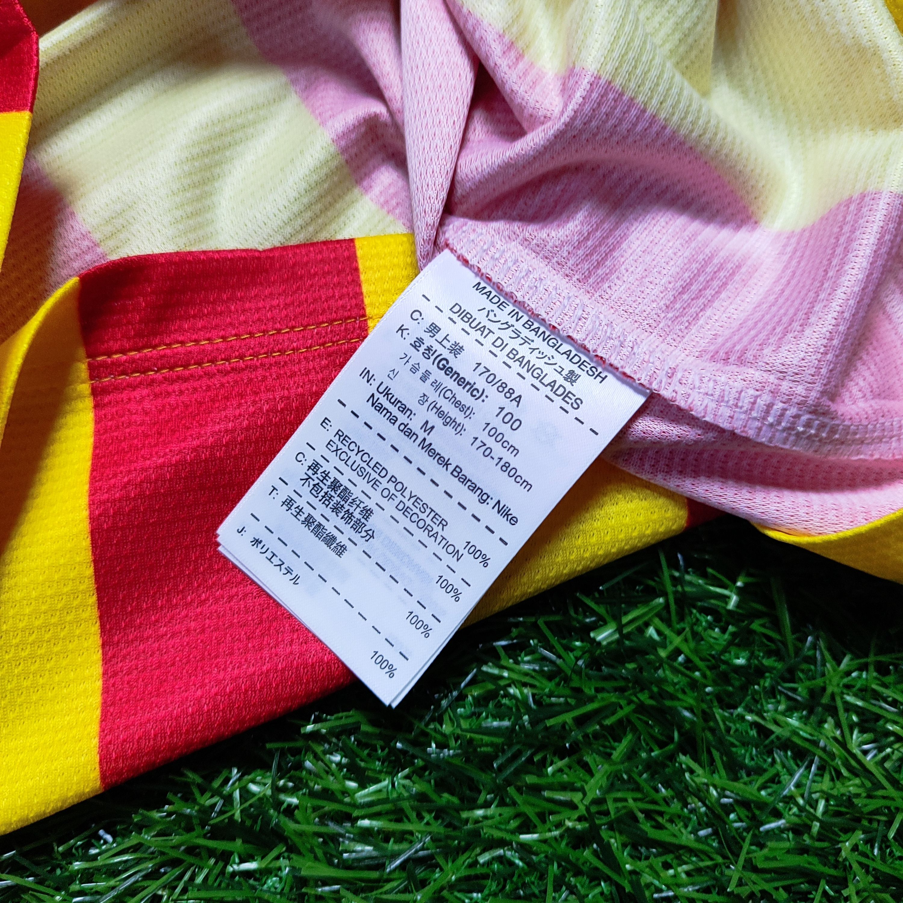 Nike Barcelona Away 2013-14 Messi #10 Soccer Jersey Size US M / EU 48-50 / 2 - 12 Thumbnail