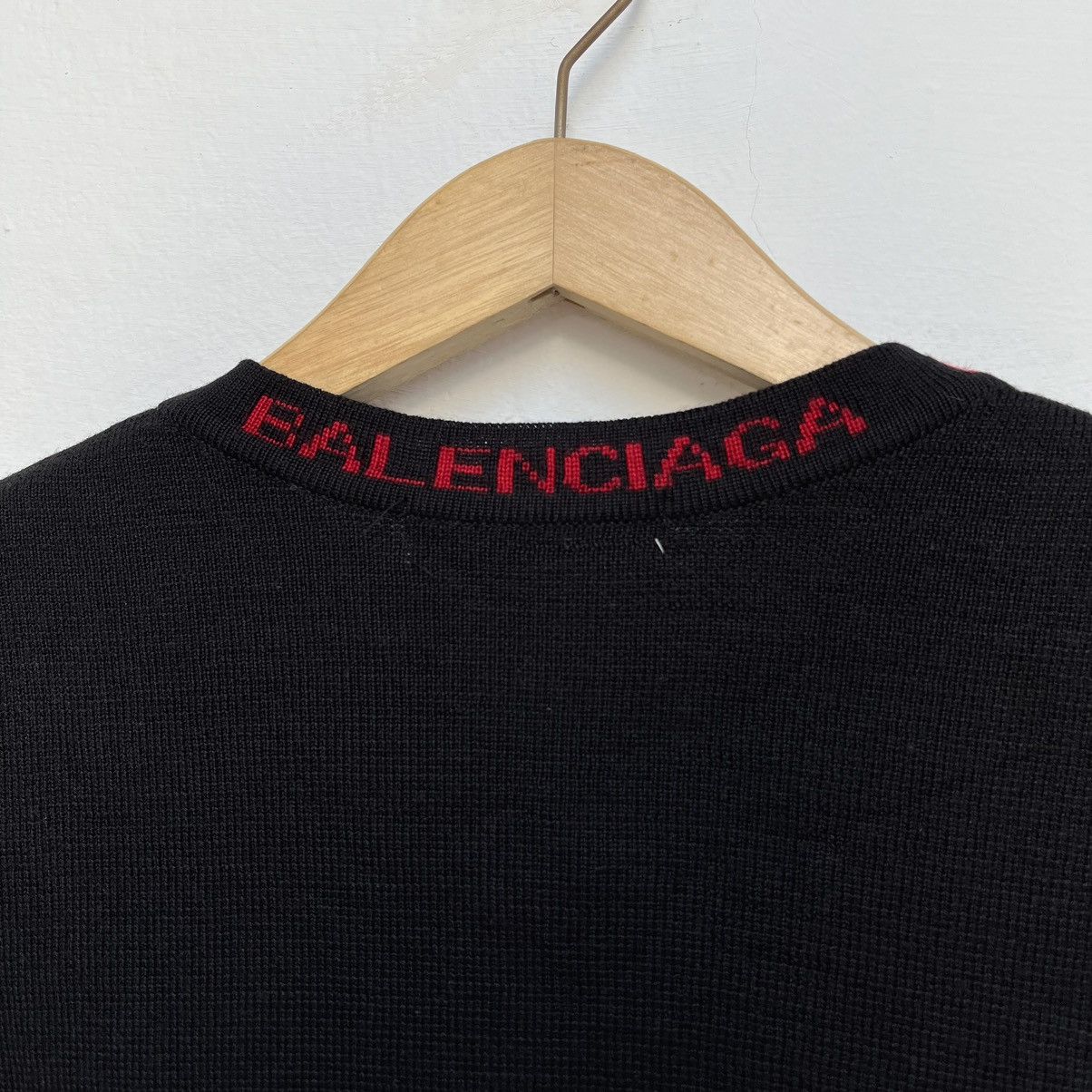 Balenciaga Balenciaga Paris Knitwear Big Logo / Script Unisex Size US M / EU 48-50 / 2 - 5 Thumbnail