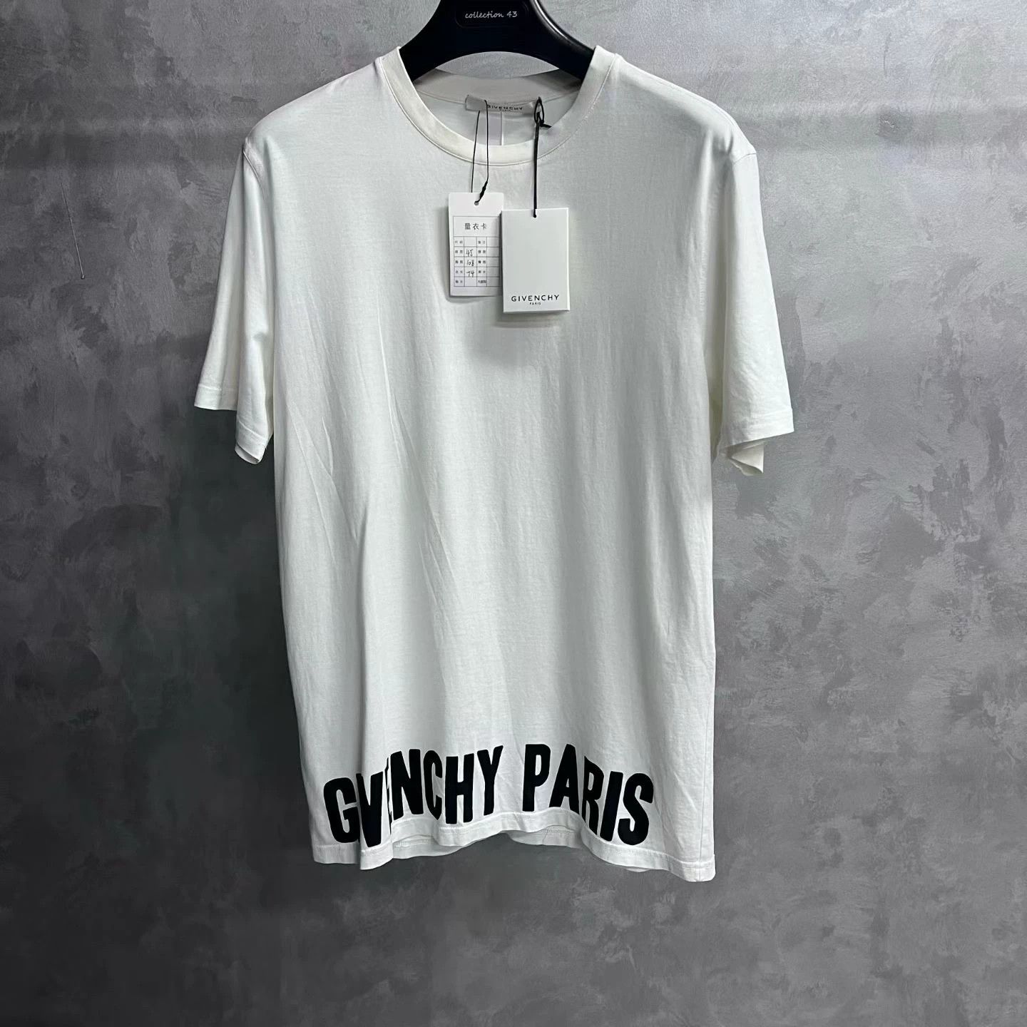 Givenchy Givenchy Printed Graphic White T-Shirt XS Women Size XS / US 0-2 / IT 36-38 - 1 Thumbnail