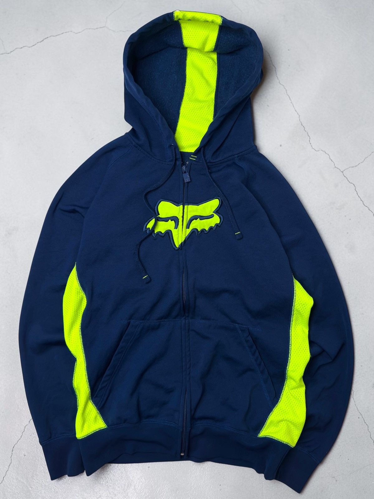 Streetwear × Tapout × Vintage Vintage Y2K Tapout Zip Up Hoodie sk8