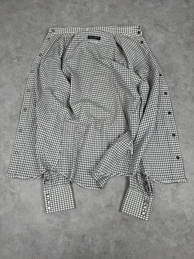 Dolce & Gabbana 2010s Dolce & Gabbana Black & White Sicilian Premium Shirt Size US S / EU 44-46 / 1 - 7 Thumbnail