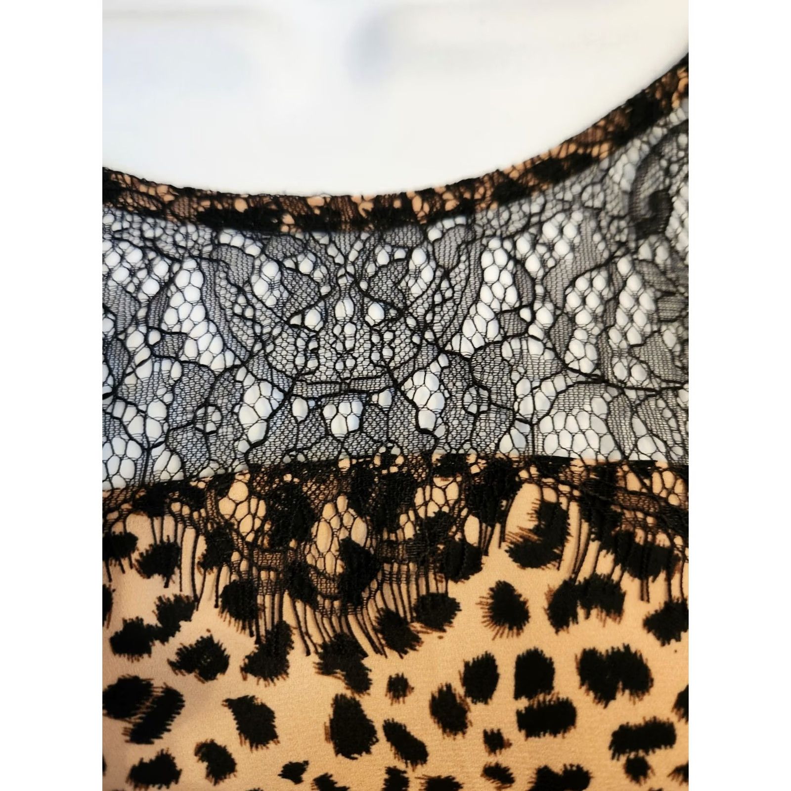 Apt. 9 NWT Apt. 9 Leopard Print Blouse Top w/ Black Lace Yoke Long Sleeve Size L Womens Blouse Multicolor Leopard Casual Shirt Size L / US 10 / IT 46 - 2 Thumbnail