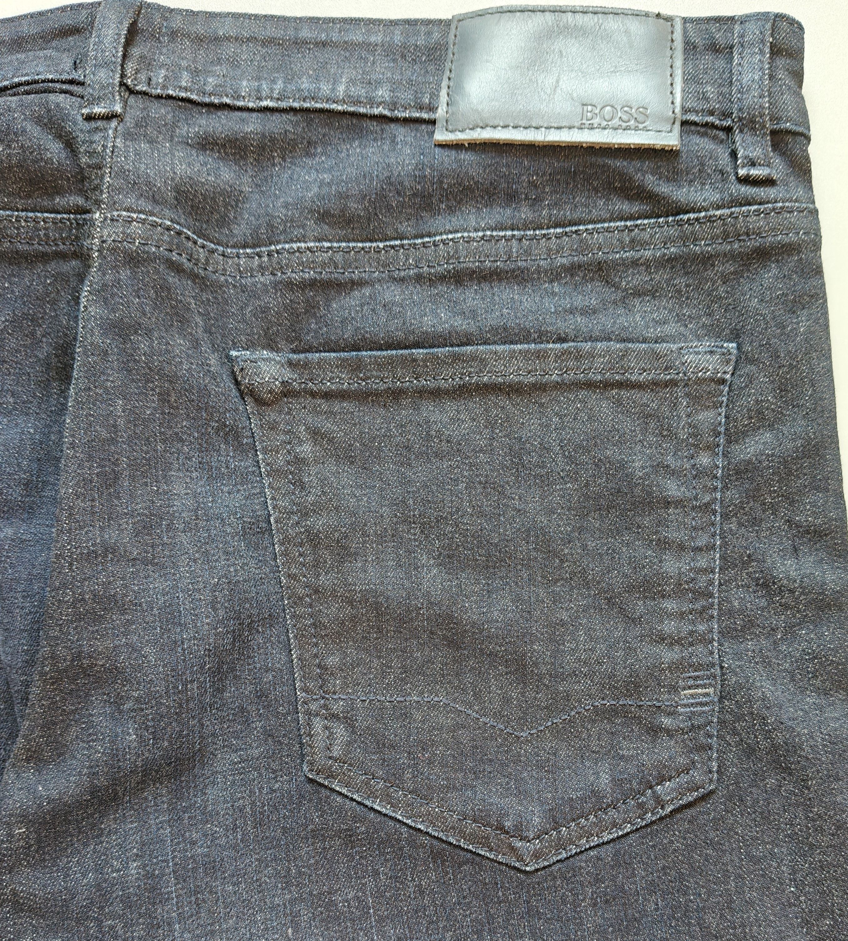 Hugo Boss HUGO BOSS Regular fit Men's Jeans Free Shipping T/6134 Size US 36 / EU 52 - 6 Thumbnail