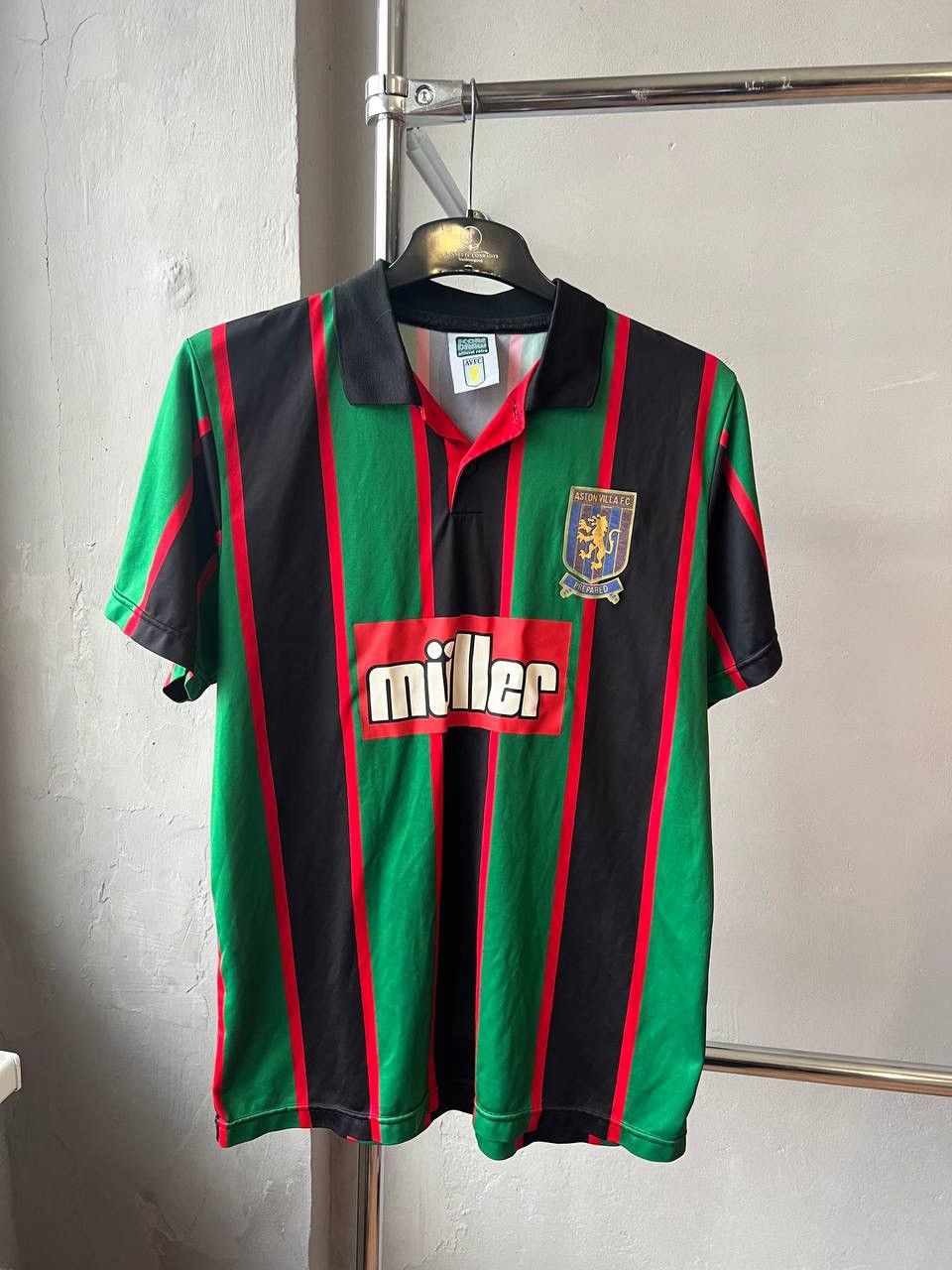 Vintage 1994 ASTON VILLA RETRO REMAKE AWAY SOCCER JERSEY SHIRT SZ L Size US L / EU 52-54 / 3 - 4 Thumbnail