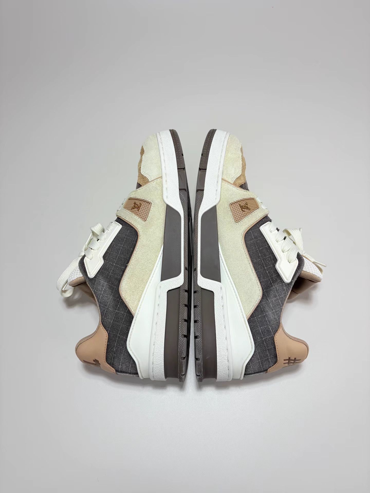 Louis Vuitton LV Trainer Patchwork Milk Tea Low-Top Sneakers Size US 8.5 / EU 41-42 - 4 Thumbnail