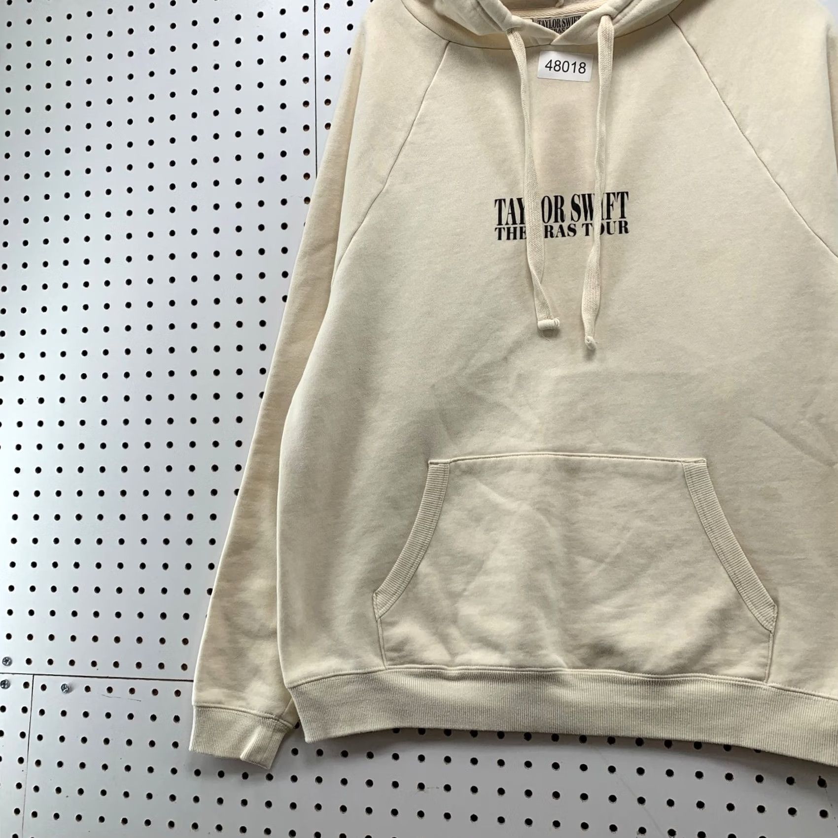 Vintage Taylor Swift Eras Tour Hoodie Sweatshirt Mens Small Beige Oversized Size US S / EU 44-46 / 1 - 5 Thumbnail