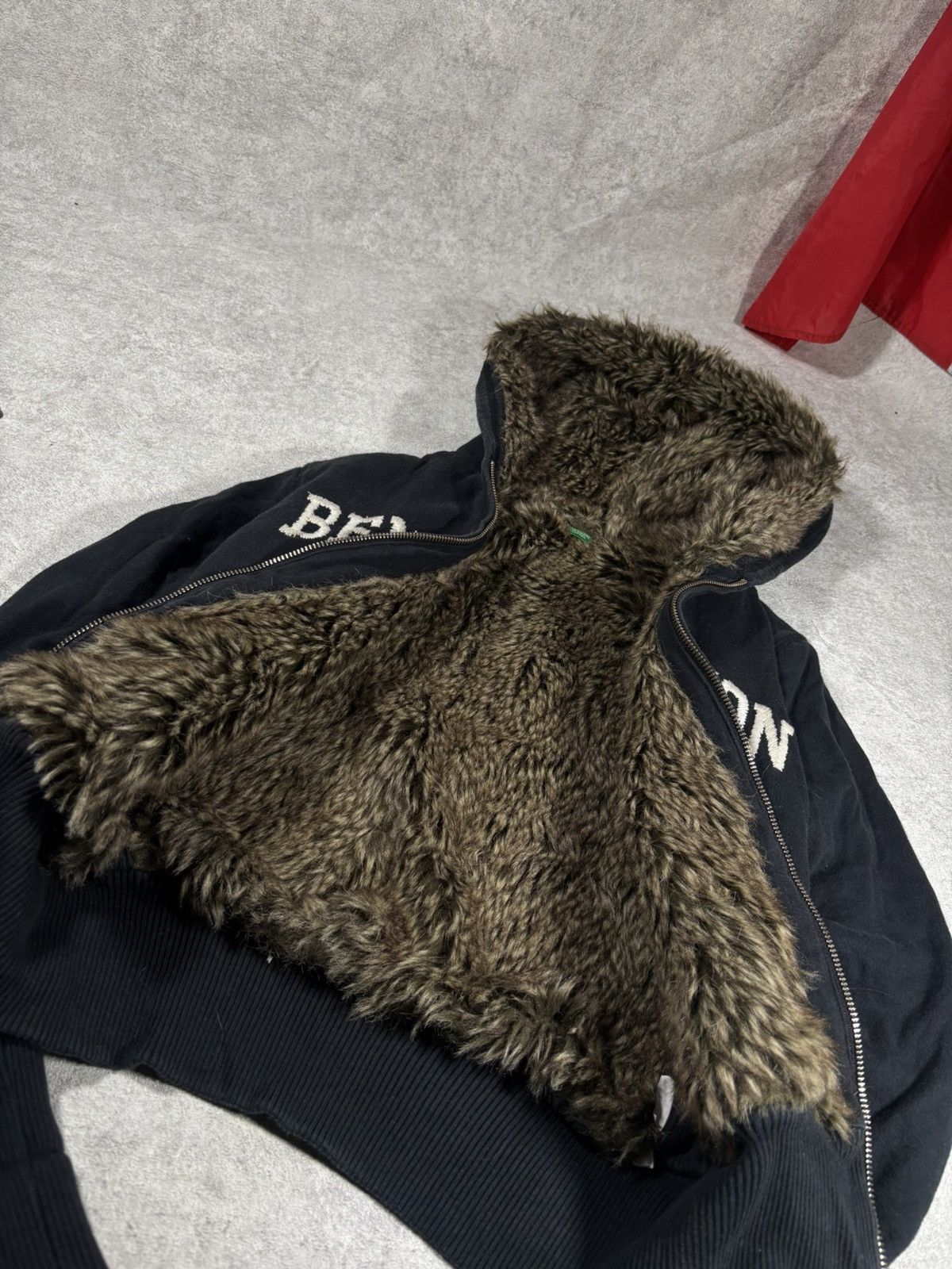 Vintage Benetton Heavy Fur Hoodie IfSixWasNine L.G.B. Aesthetic core Size US S / EU 44-46 / 1 - 5 Thumbnail