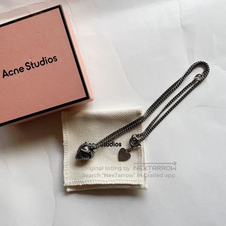 Acne Studios Acne Studios Strawberry Embellished Necklace Size ONE SIZE - 2 Thumbnail