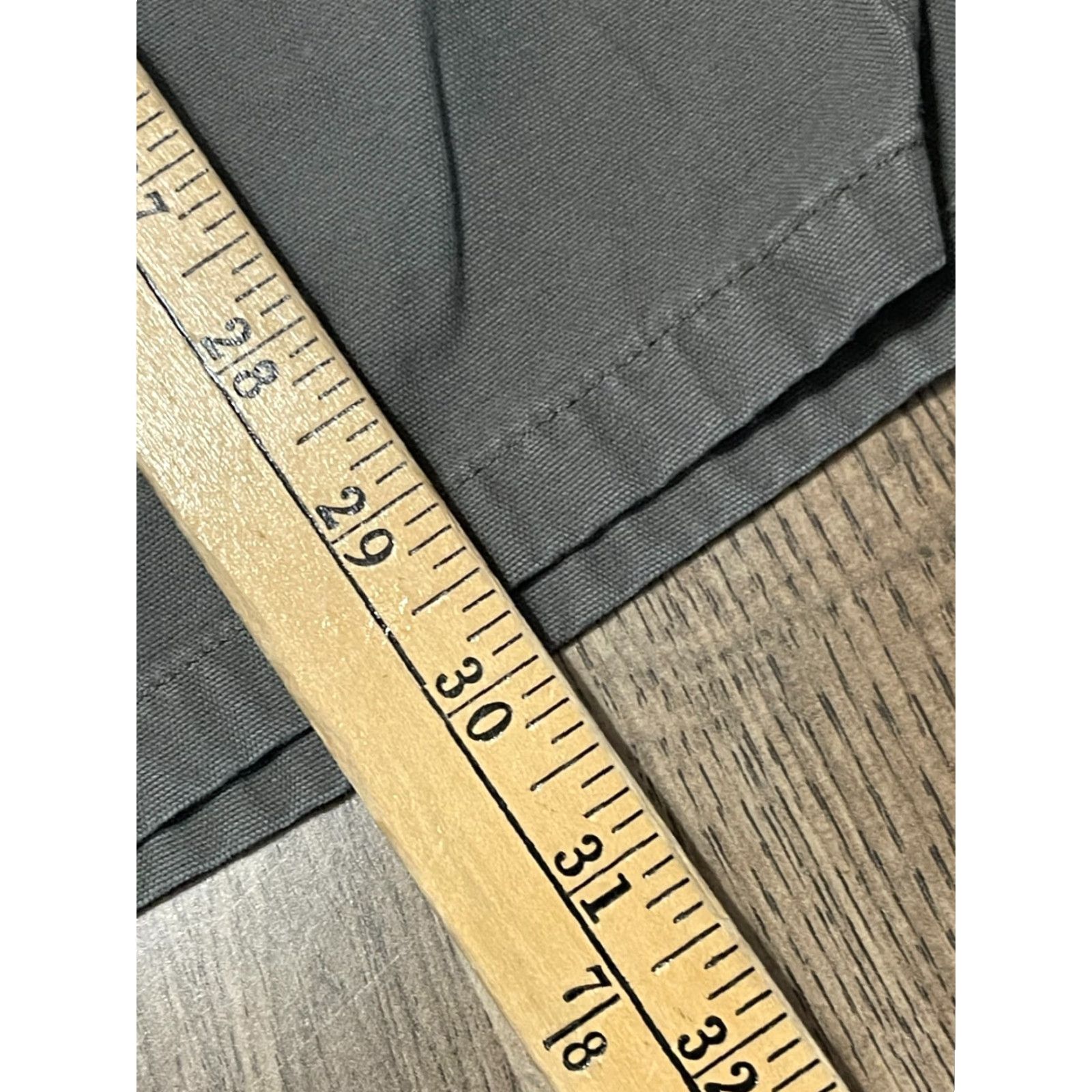 Vintage Riders Pants Women's 18M Capris Green Pockets Denim Vintage? No (per rules: no new info) Size 40" / US 18 - 6 Thumbnail