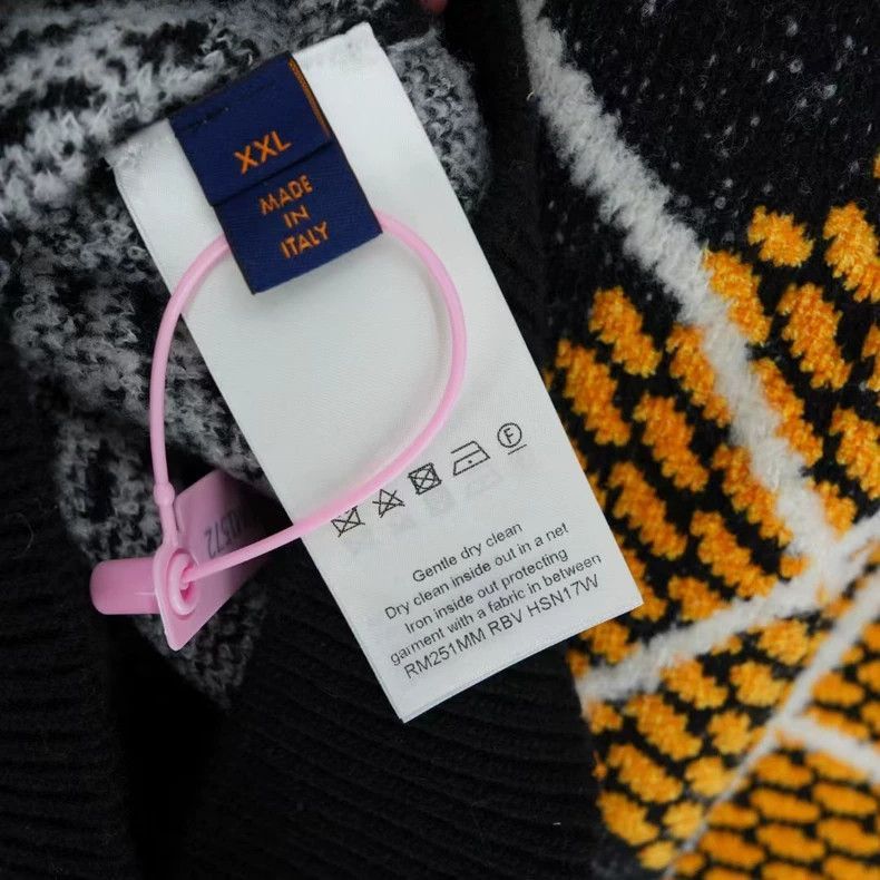 Louis Vuitton Louis Vuitton SS25 Argyle Sweater for Men-2507 Size US XXL / EU 58 / 5 - 5 Thumbnail