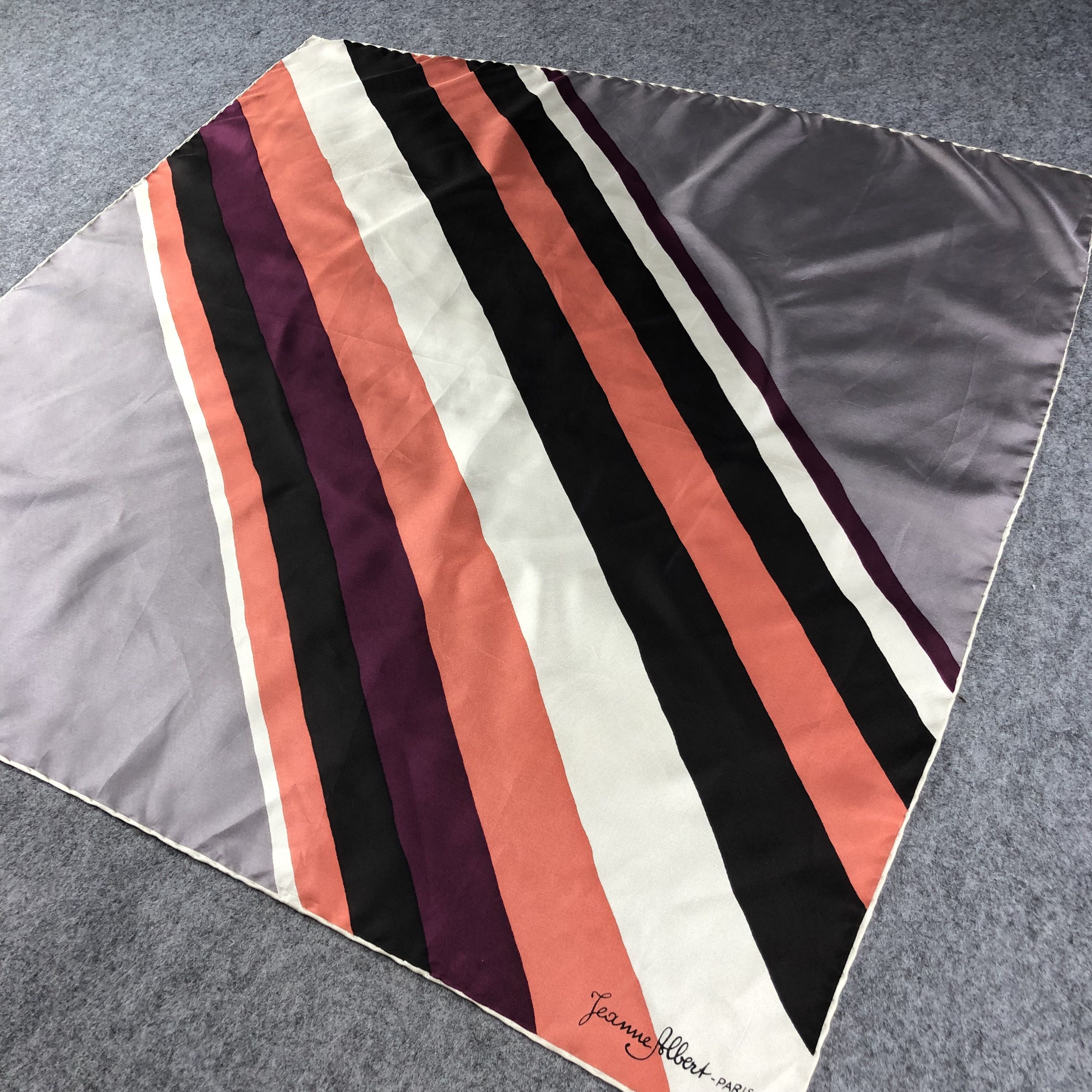 Vintage Jeanne Albert Hand Rolled Silk Scarf M924 Size ONE SIZE - 2 Thumbnail