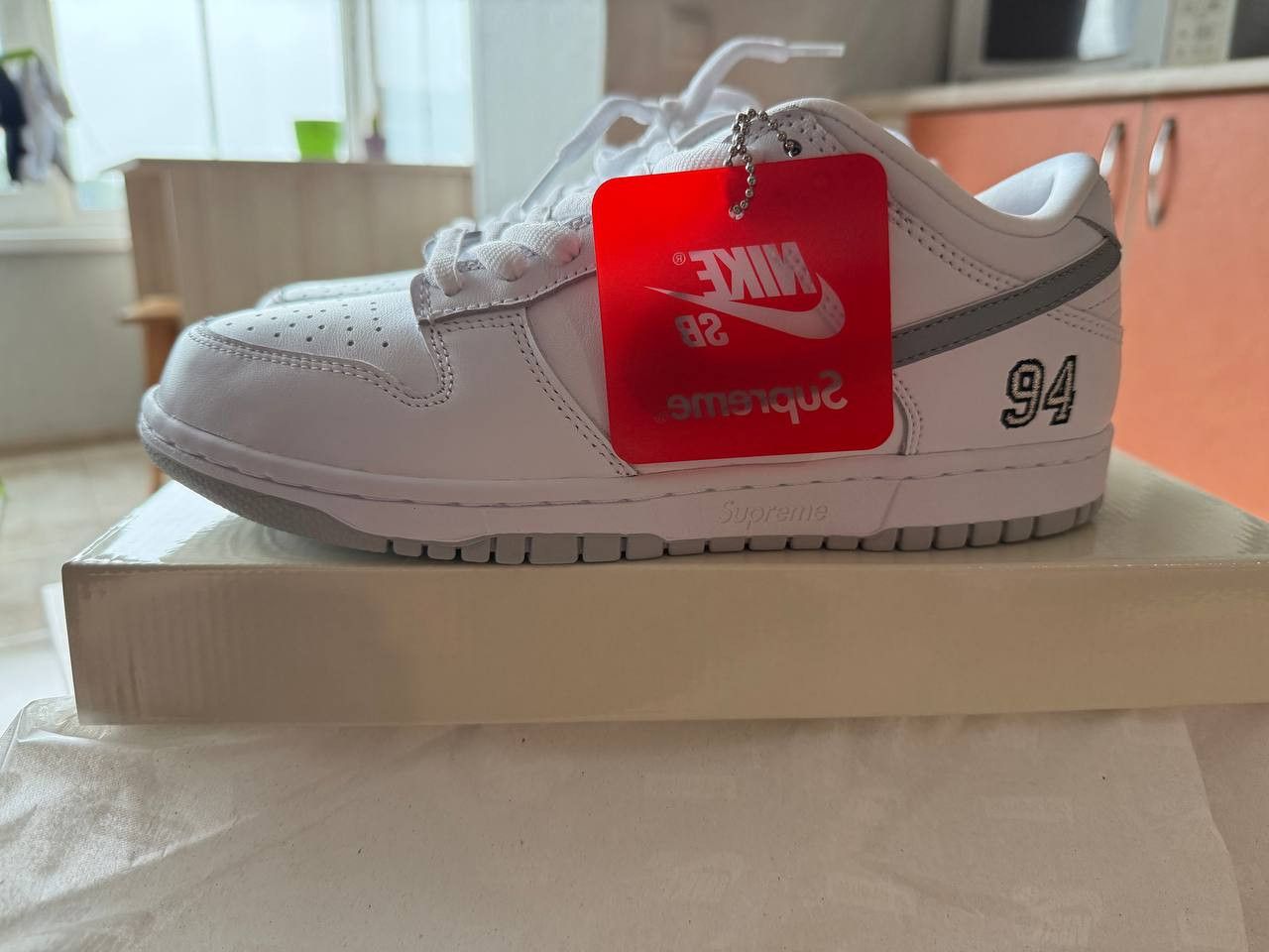 Nike × Supreme Nike sb Dunk low Supreme Size US 8 / EU 41 - 2 Thumbnail