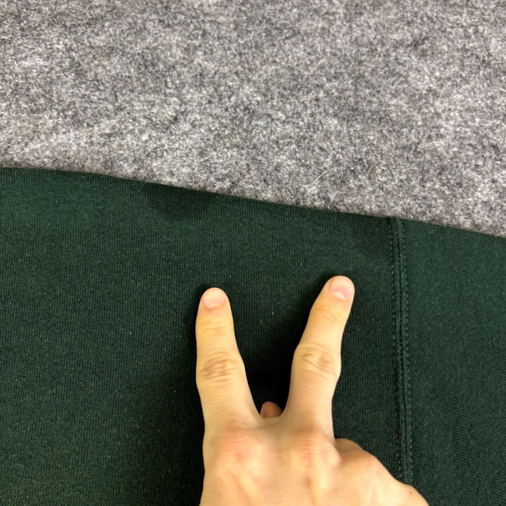 Mickey & Co. VINTAGE Mickey & Co Disney Sweatshirt 3XL Green Embroidered Crew Neck Giant Graphic Print Men Mens Size US XXL / EU 58 / 5 - 7 Thumbnail