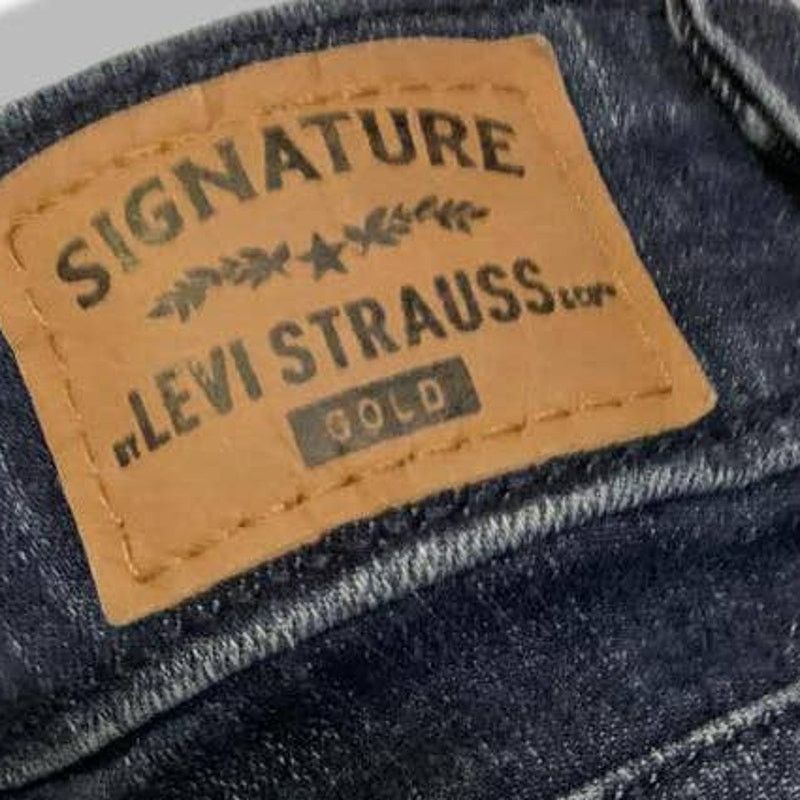 Levi's Signature by Levi's Totally Shaping Skinny Jeans 4S 27x28 Size 27" / US 4 / IT 40 - 5 Thumbnail