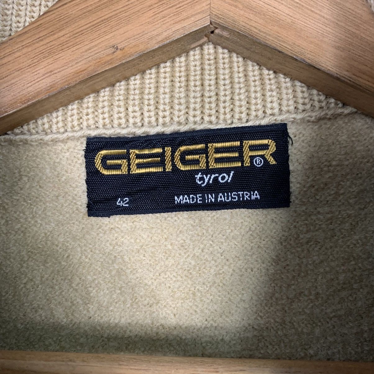 Other Vintage Geiger Tyrol Wool Bomber Jacket Made In Austria Size US M / EU 48-50 / 2 - 16 Thumbnail
