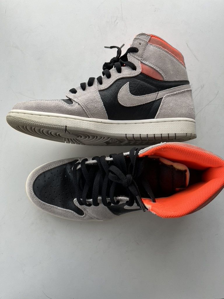 Nike Nike Jordan 1 Hyper Crimson Size US 10 / EU 43 - 2 Thumbnail