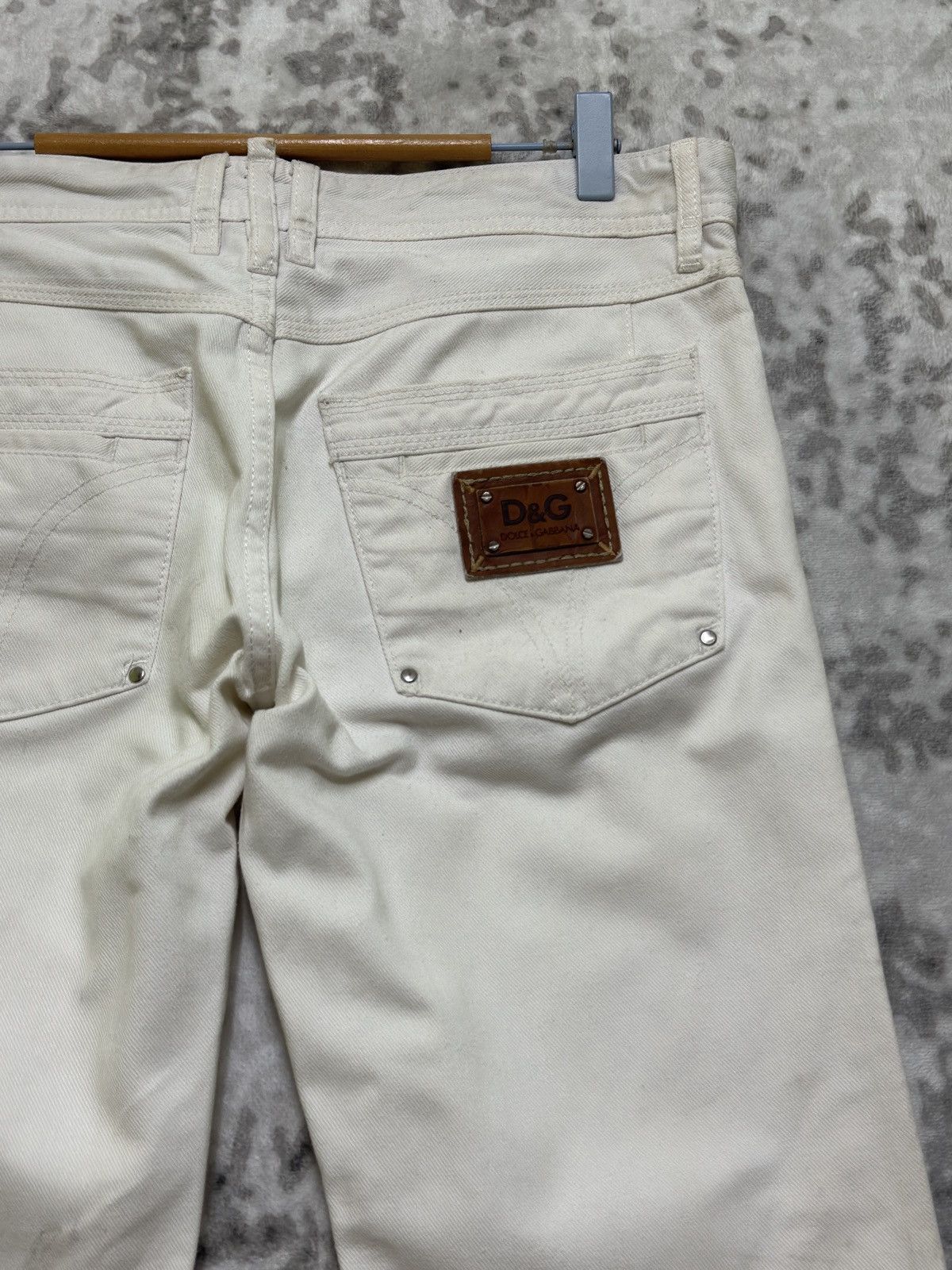Dolce & Gabbana Vintage Dolce & Gabbana White Straight-Leg Jeans D&G Patch Size US 33 - 10 Thumbnail