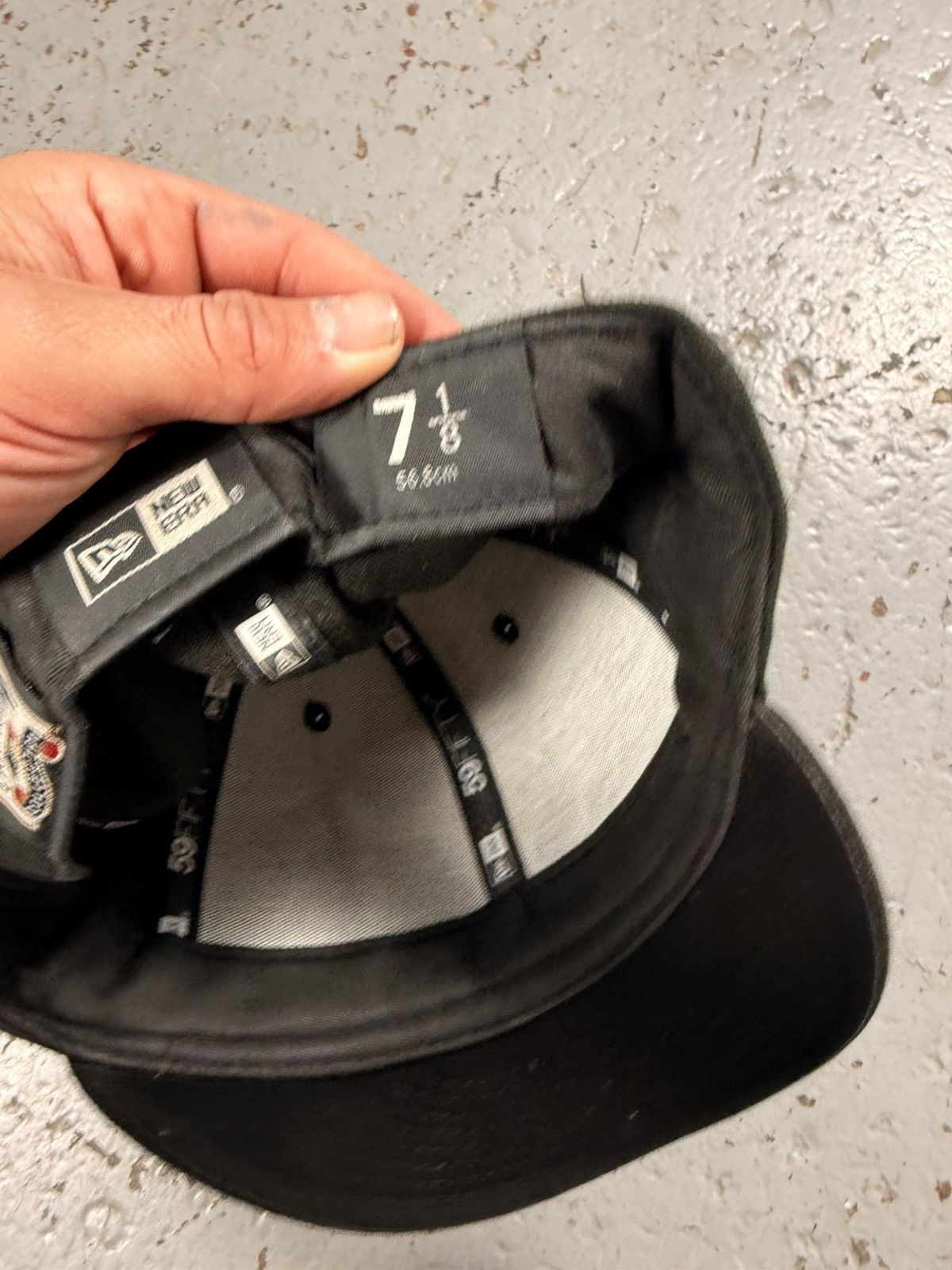 New Era Twins Black Fitted 7 1/8 Size ONE SIZE - 6 Thumbnail