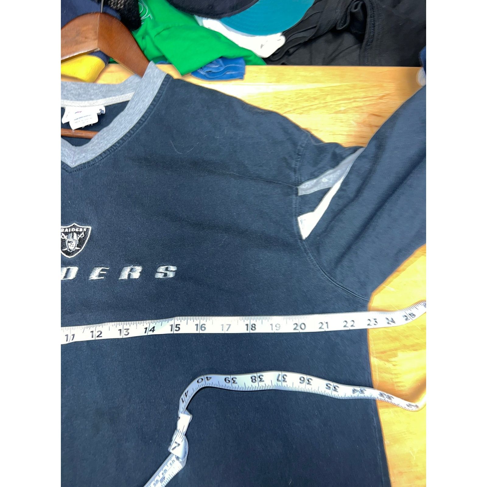 NFL Oakland Raiders Long Sleeve Shirt Tee NFL Black Silver XL Size US XL / EU 56 / 4 - 7 Thumbnail