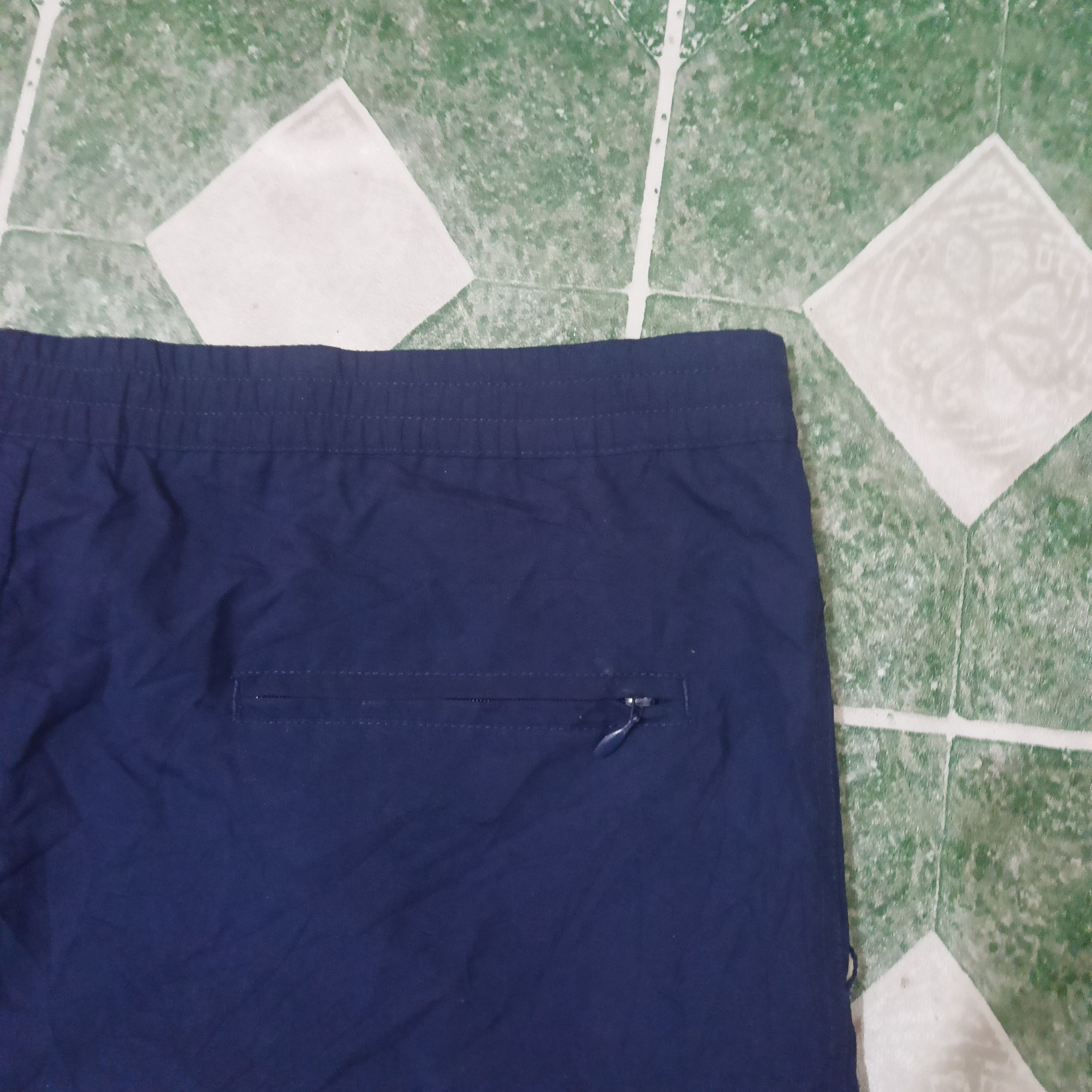 Nike × Vintage Vtg 90's nike short pants Size US 35 - 11 Thumbnail