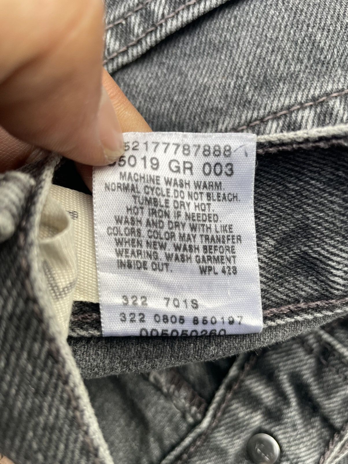 Levi's Vintage 2005 Levi’s 505 e Size US 29 - 18 Thumbnail