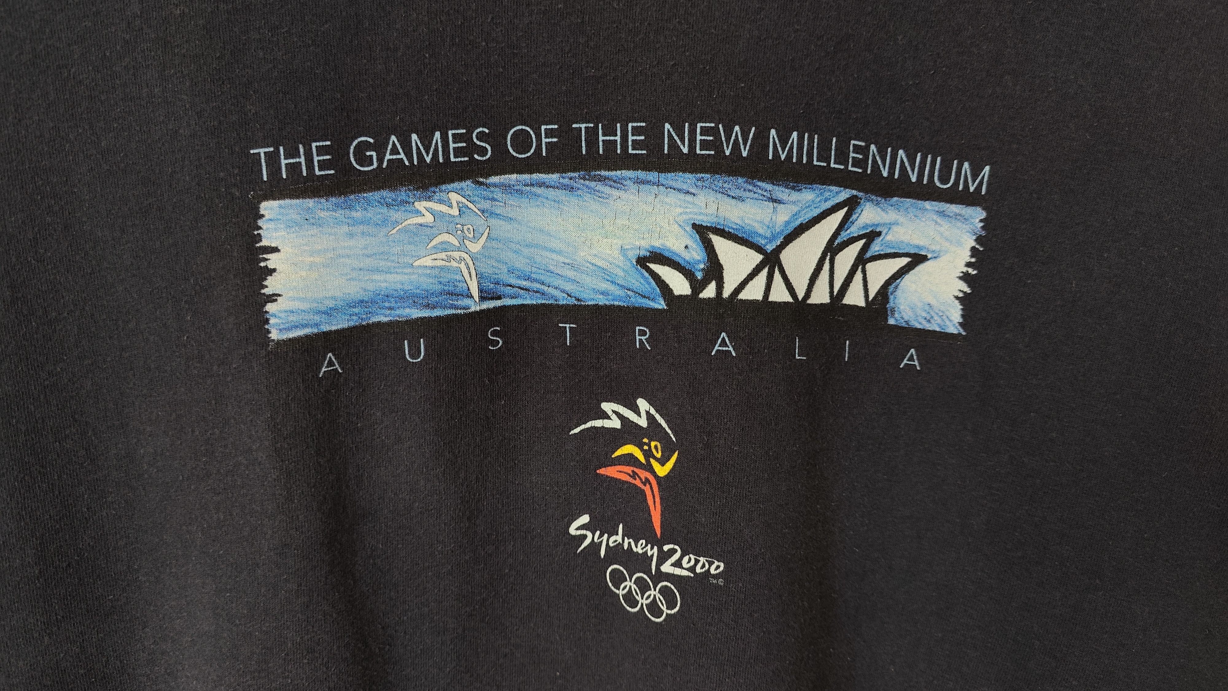 USA Olympics Sydney 2000 VTG Olympics Australia ACME Bonds Vintage tshirt Size US XL / EU 56 / 4 - 3 Thumbnail