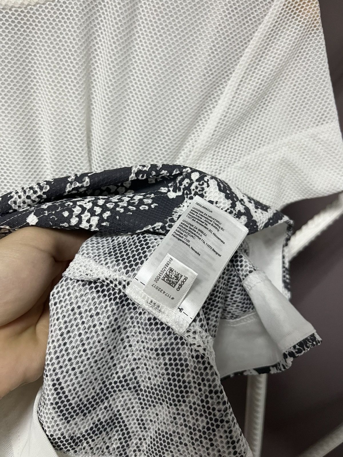 Adidas × Stella McCartney Vintage Adidas Stella McCartney Mesh Tee Size M / US 6-8 / IT 42-44 - 3 Thumbnail