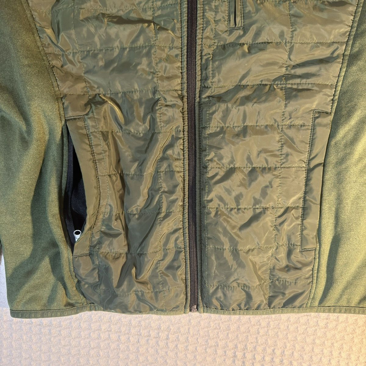Orvis Orvis Quilted Hybrid Jacket – Olive (M) Size US M / EU 48-50 / 2 - 2 Thumbnail