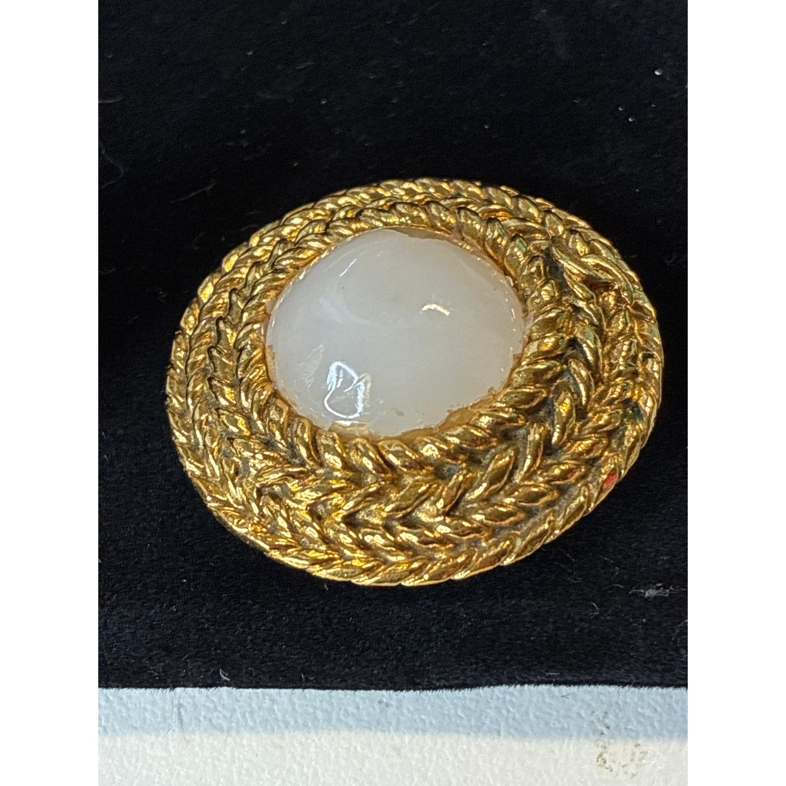 Chanel Chanel Gold Tone Rope Border Clip-On Earrings -as is Size ONE SIZE - 8 Thumbnail