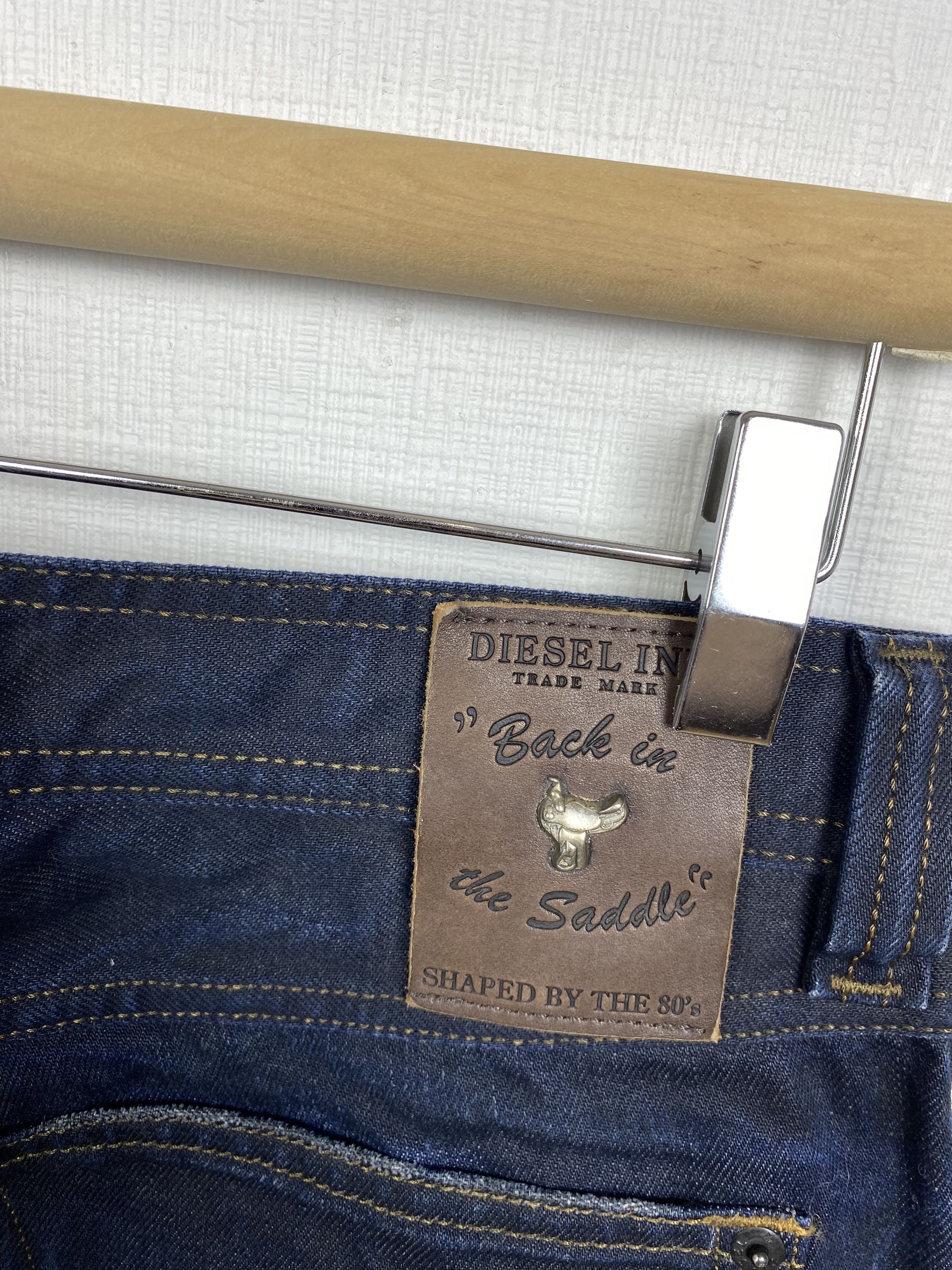 Diesel Diesel Waxed Back in the saddle Carrot Jeans size 30 Size US 30 / EU 46 - 8 Thumbnail