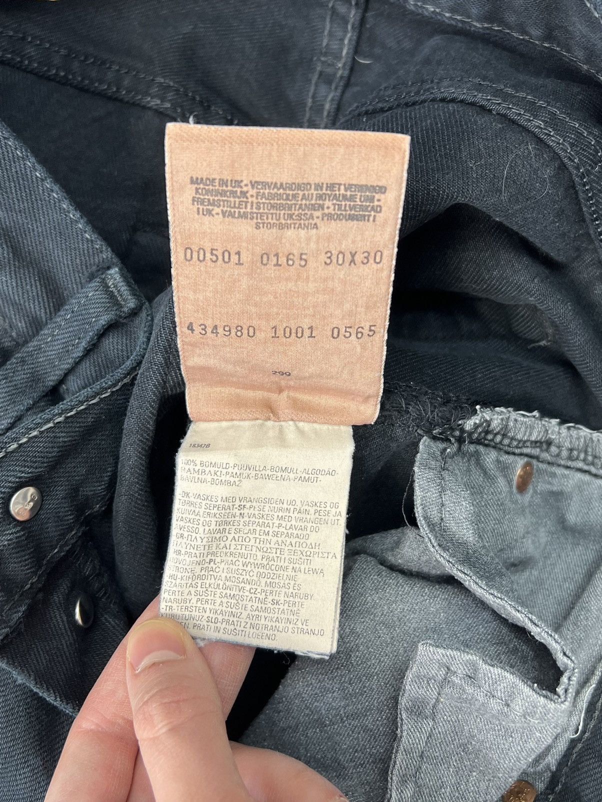 Levi's × Vintage Pants Levi’s 501 Vintage 90’s Black 30/30 Size US 30 / EU 46 - 4 Thumbnail