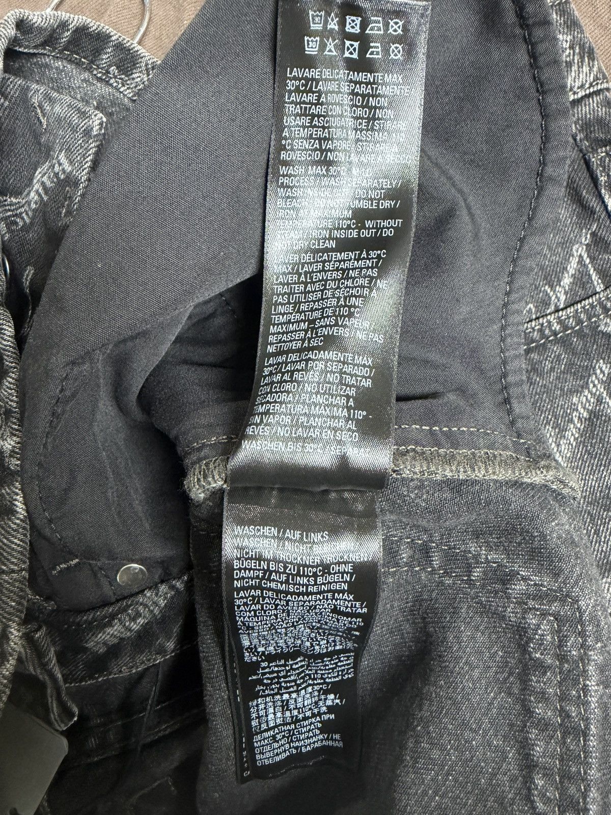 Balenciaga Balenciaga Logo-Print Denim Low-Waist Mini Skirt Size 25" / US 0 / IT 36 - 12 Thumbnail